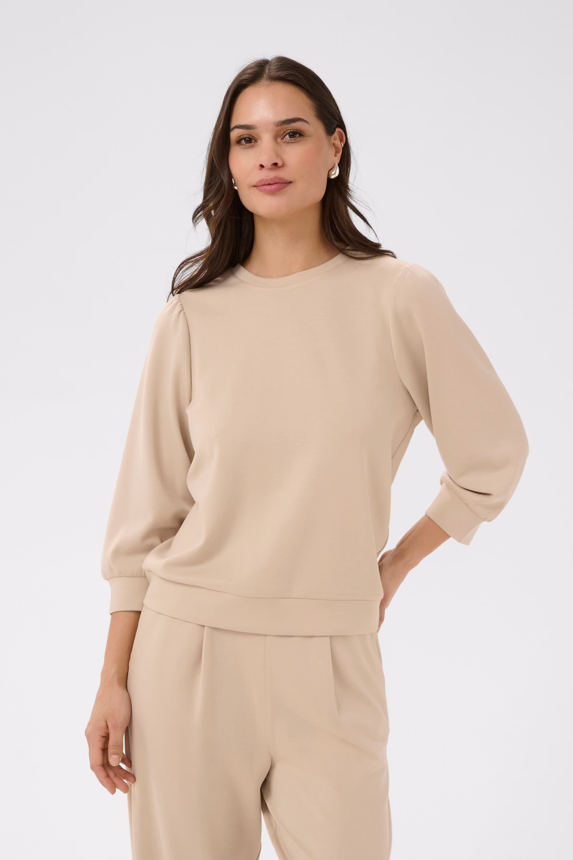 KAannie Sweatshirt LOOKBOOK FRONT 10511348-151305