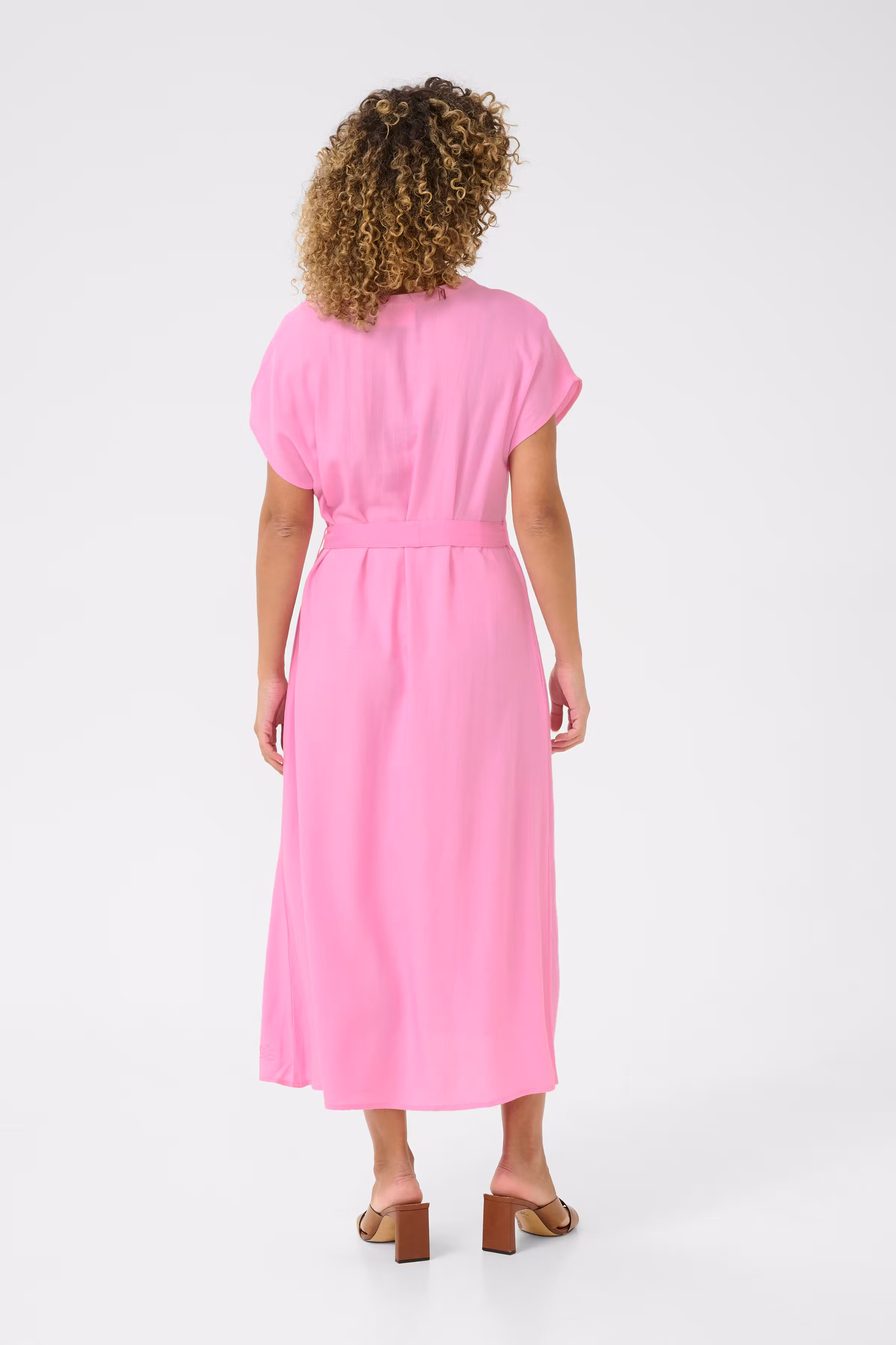CRVenta Linen dress LOOKBOOK BACK 10613593-152215