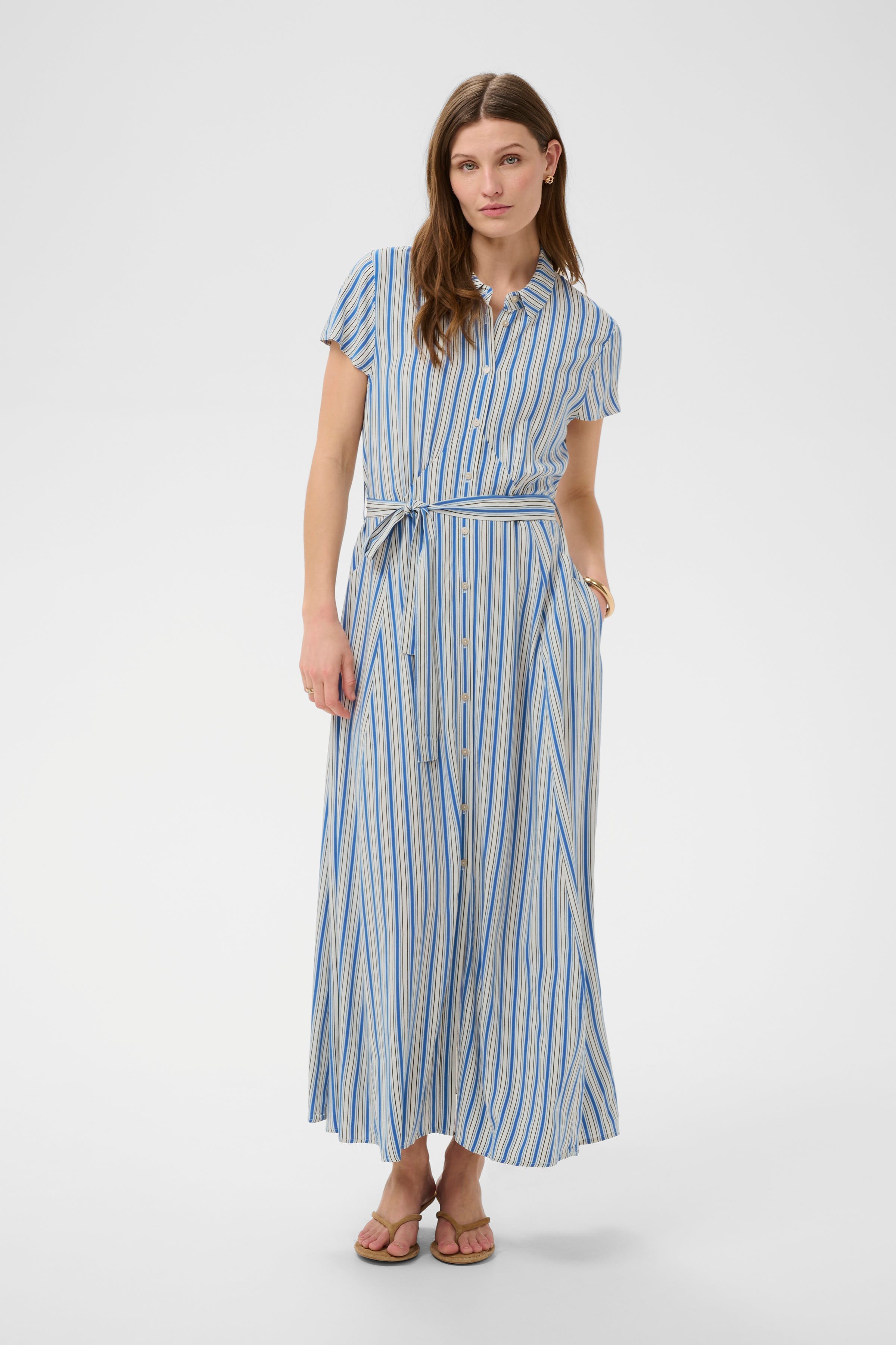 SLArjana Dress LOOKBOOK FRONT 30404807-304873