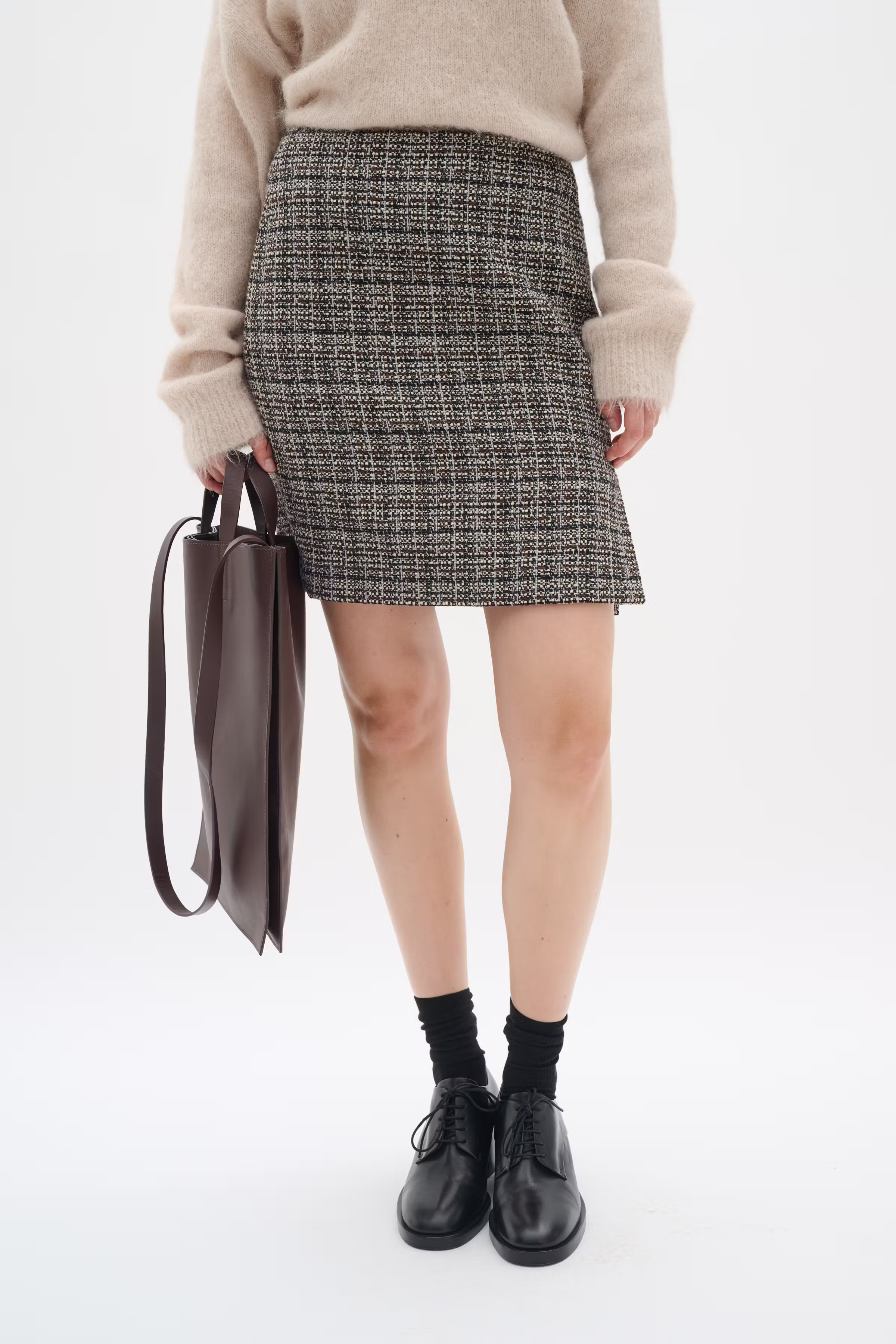 YaraIW Kjol LOOKBOOK FRONT 30109820-300313
