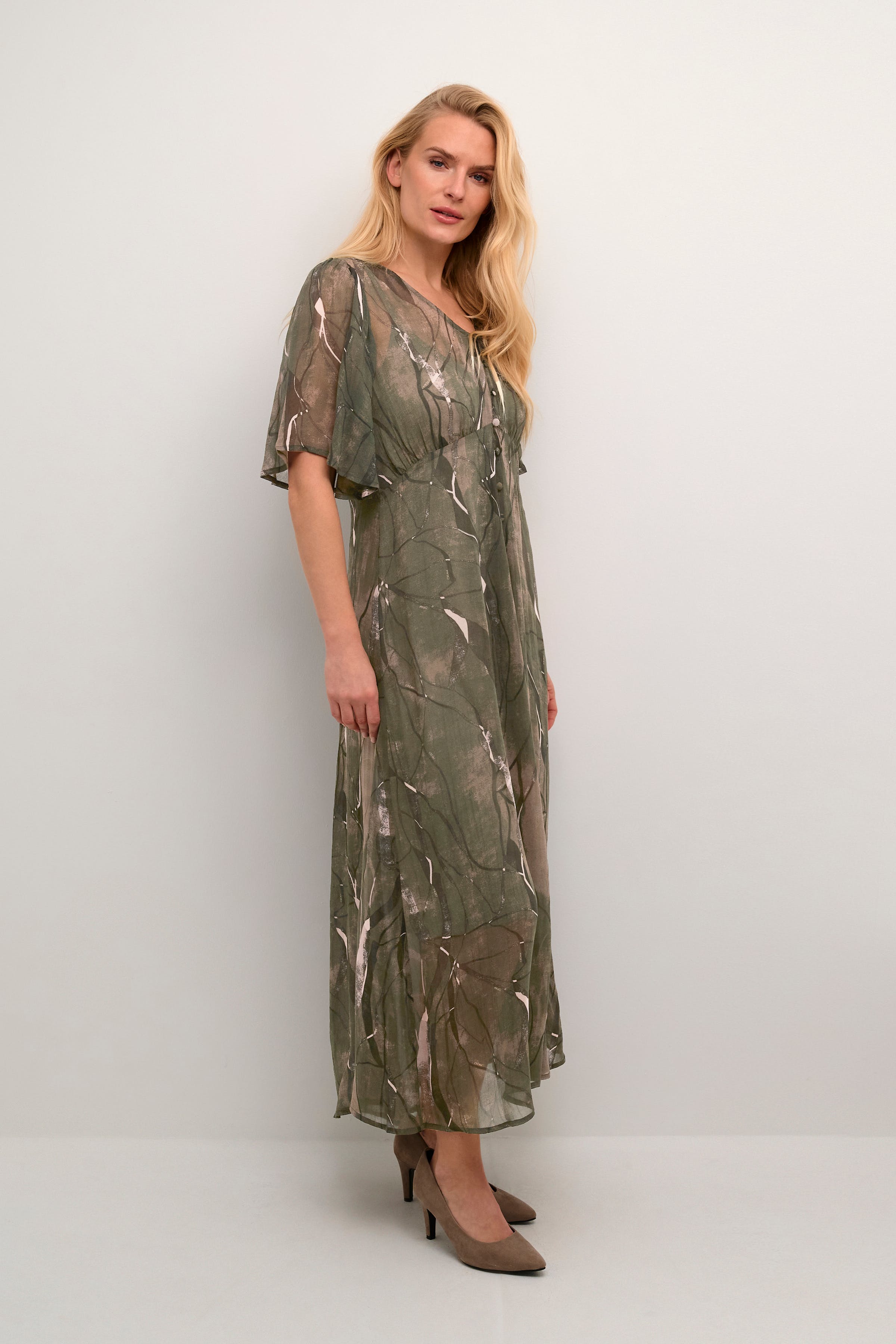 CRChery Kjole LOOKBOOK FRONT 10611486-106171