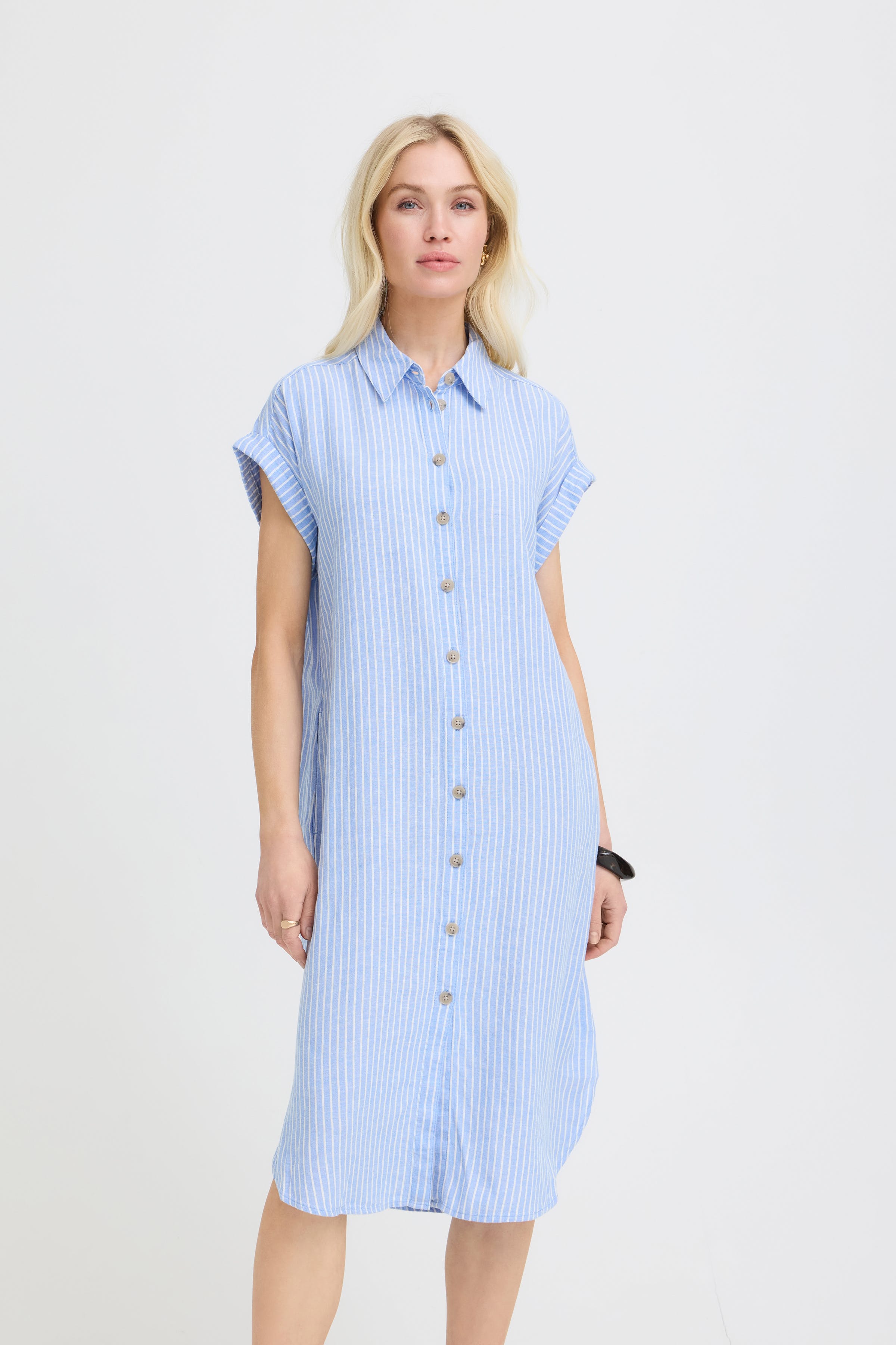 BYFALAKKA Klänning LOOKBOOK FRONT 20814553-900006868