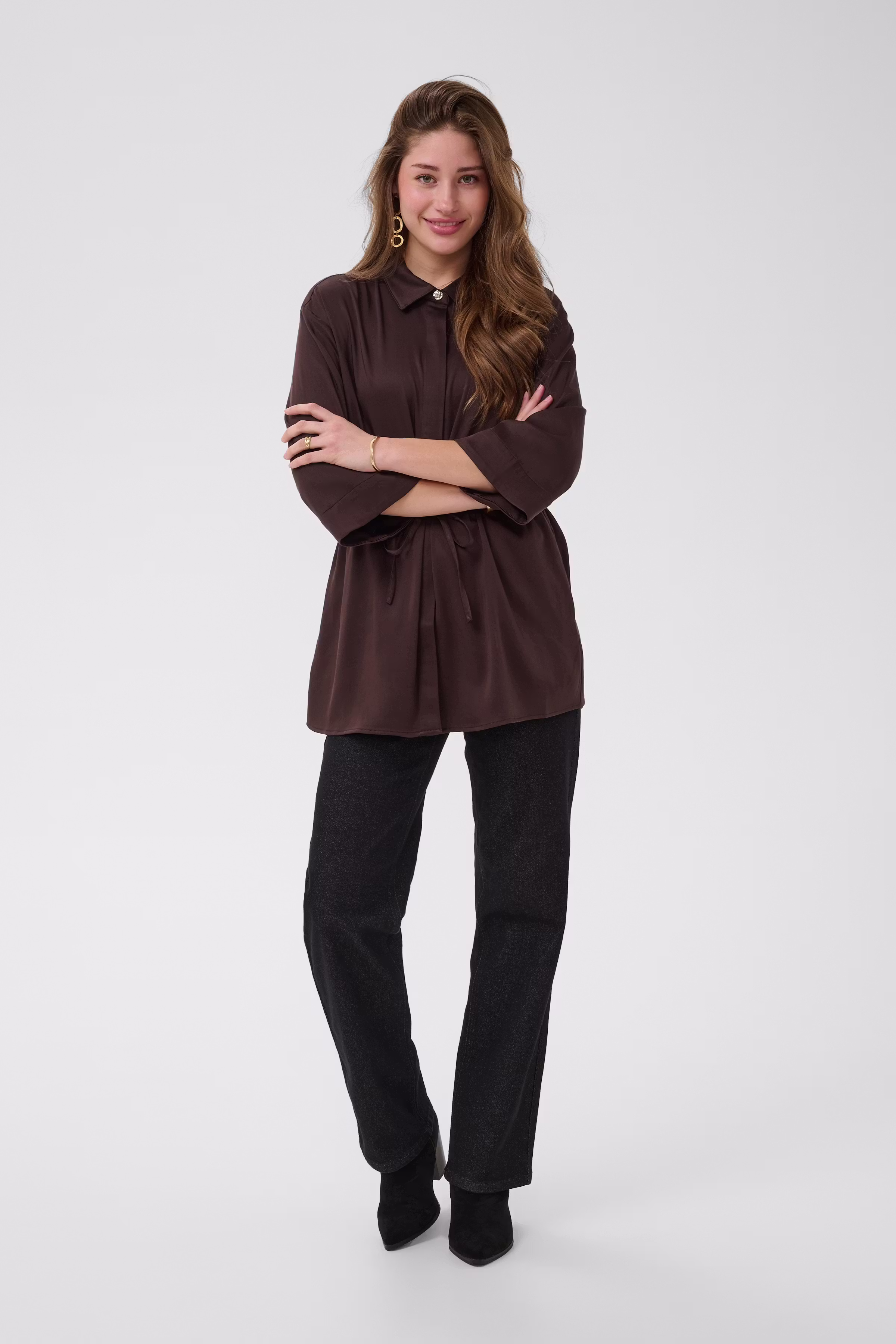 CRThelma Shirt LOOKBOOK FRONT 10615175-191016