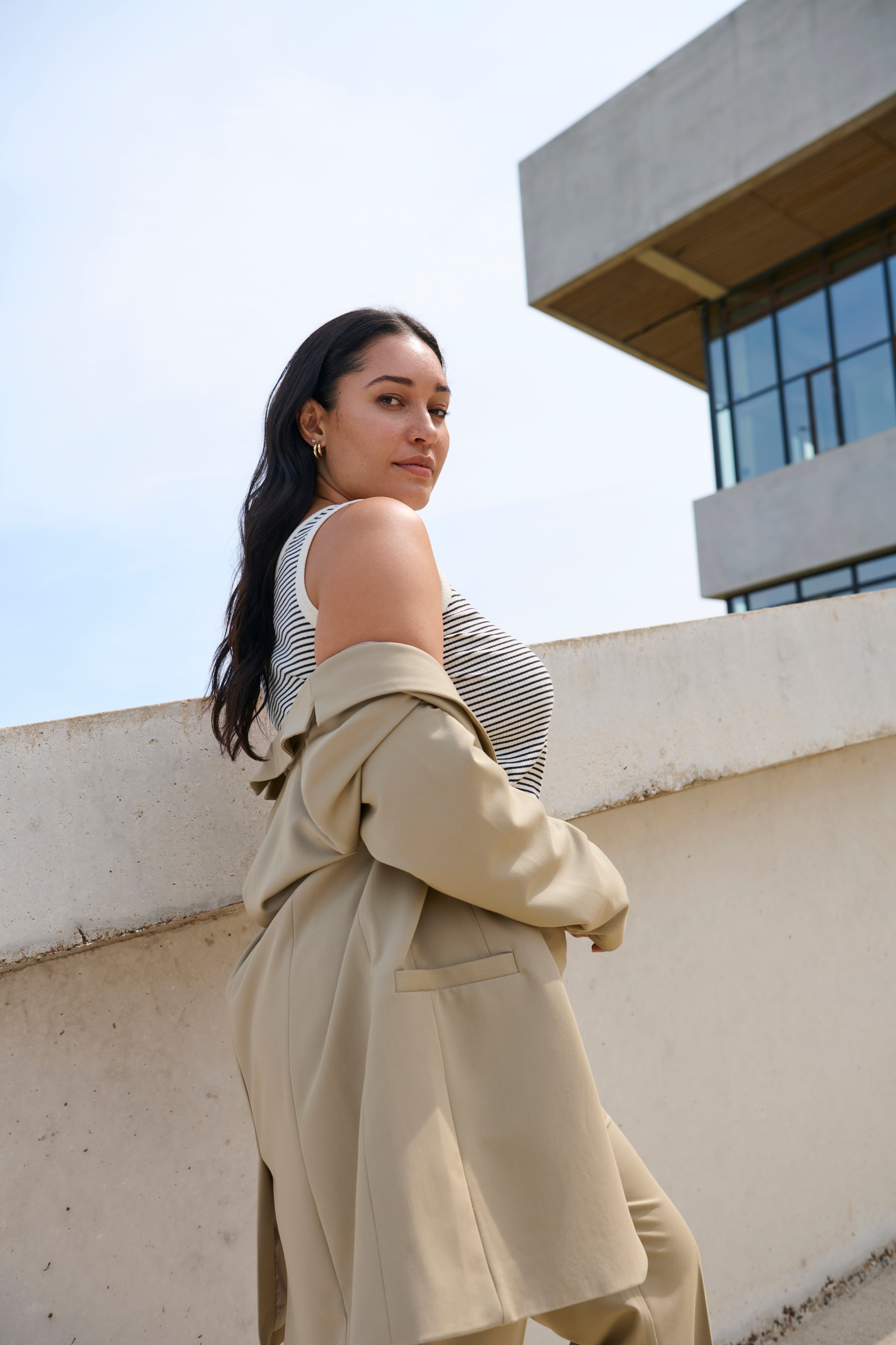 KCsakira Blazer LOCATION NONE 10582132-171109