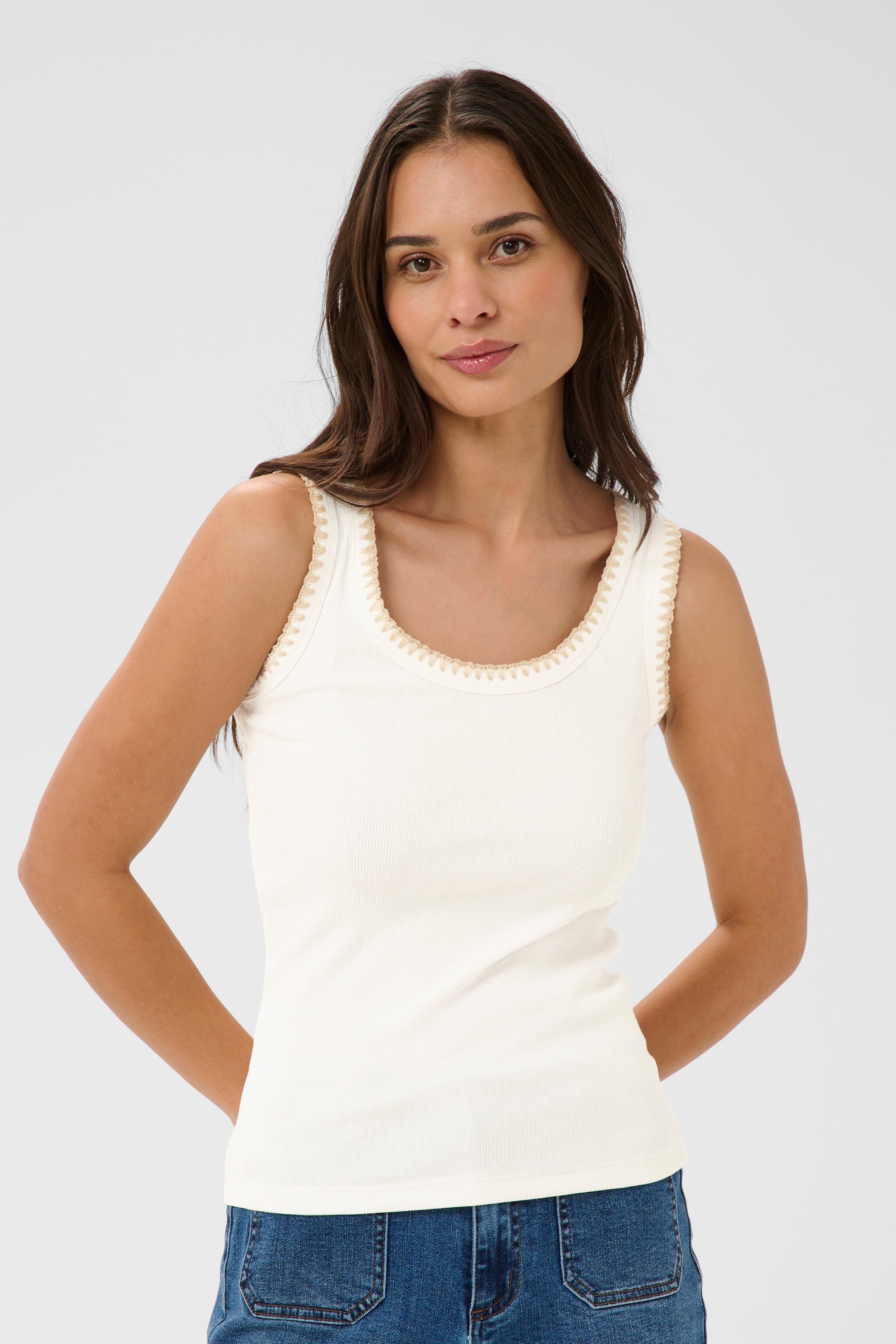 KAcarna Top LOOKBOOK FRONT 10511700-110602