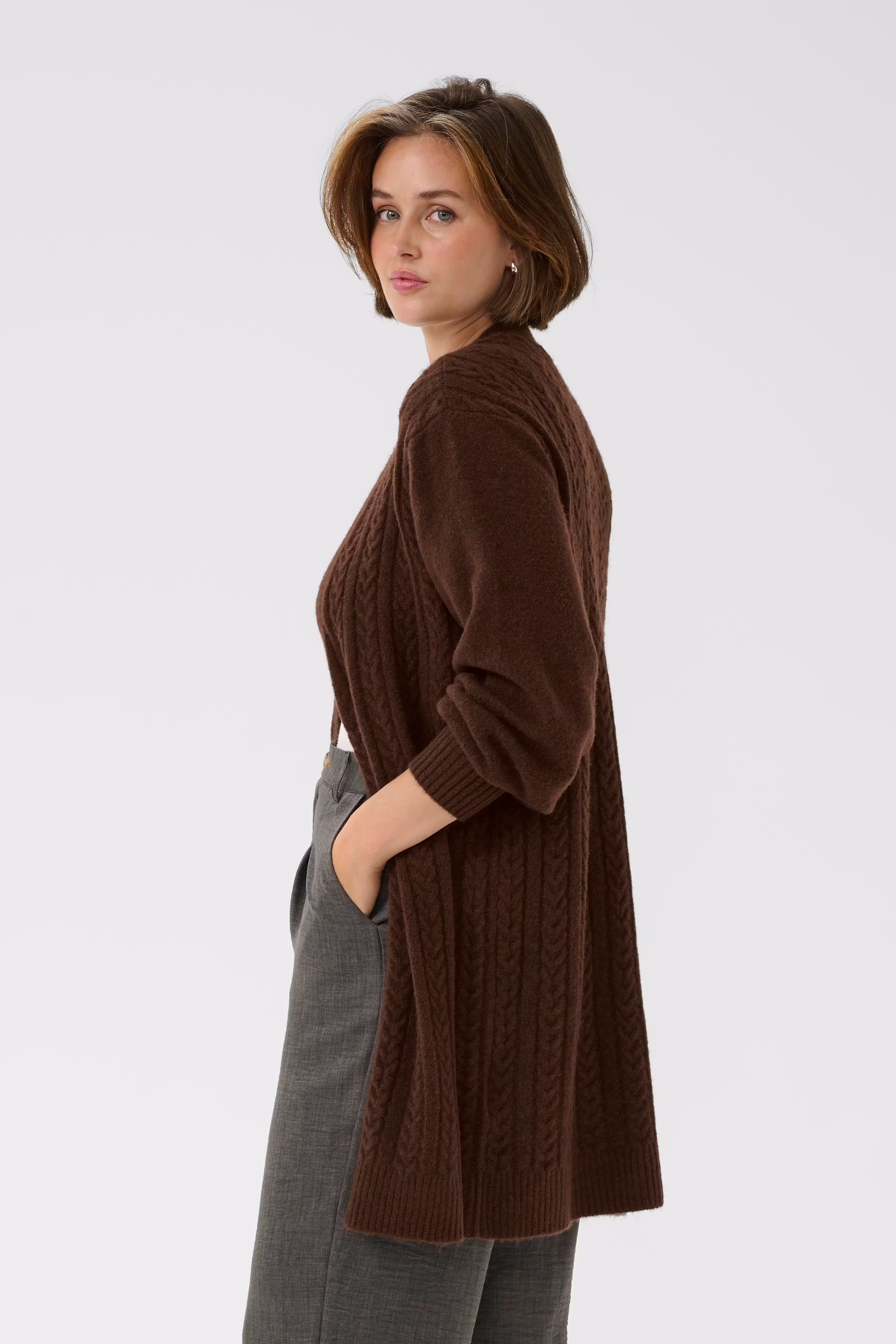 BPmadelyn Cardigan LOOKBOOK FRONT 40200070-1910161