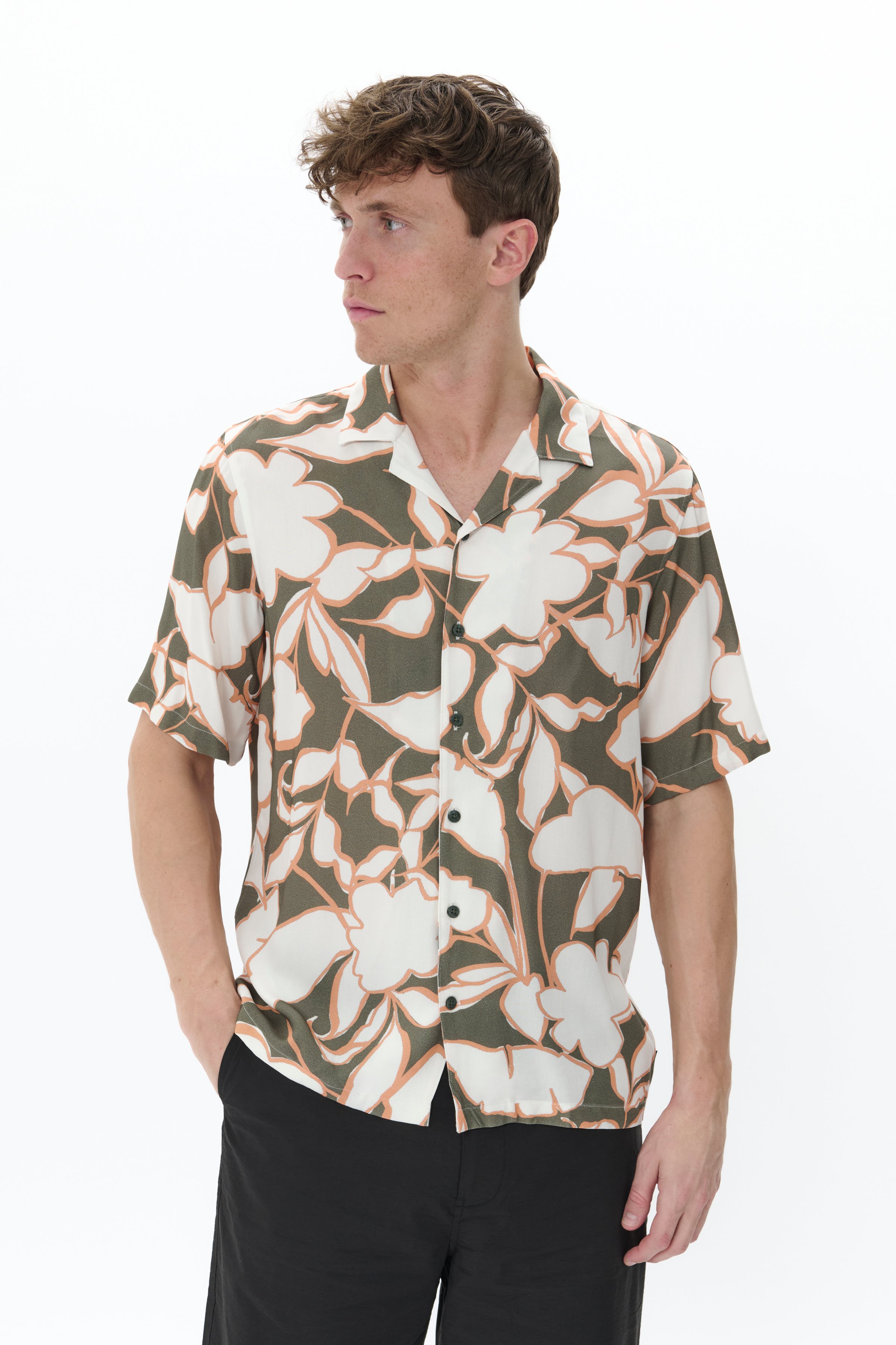 MAklampo Skjorta LOOKBOOK FRONT 30208082-180312