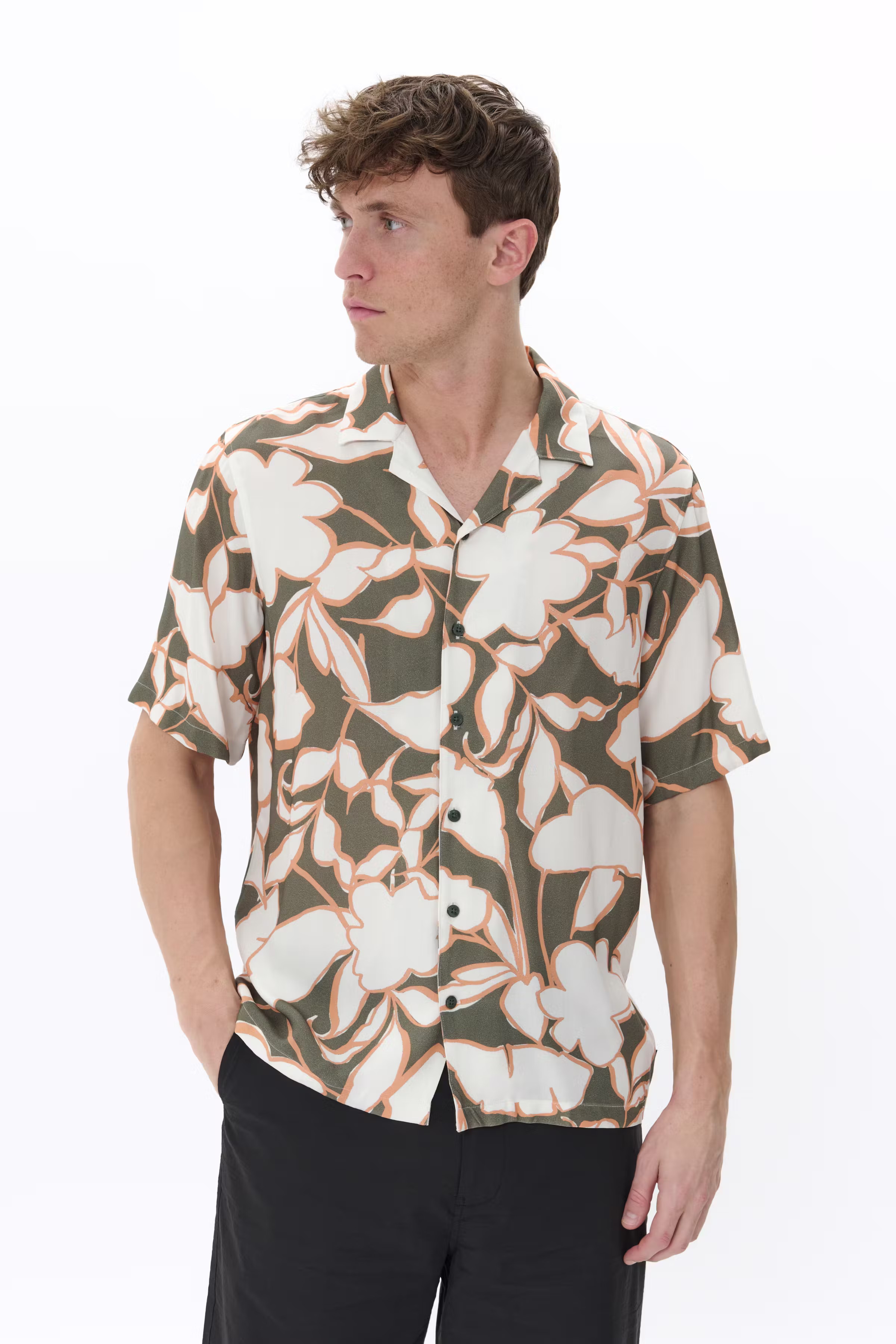 MAklampo Skjorte LOOKBOOK FRONT 30208082-180312