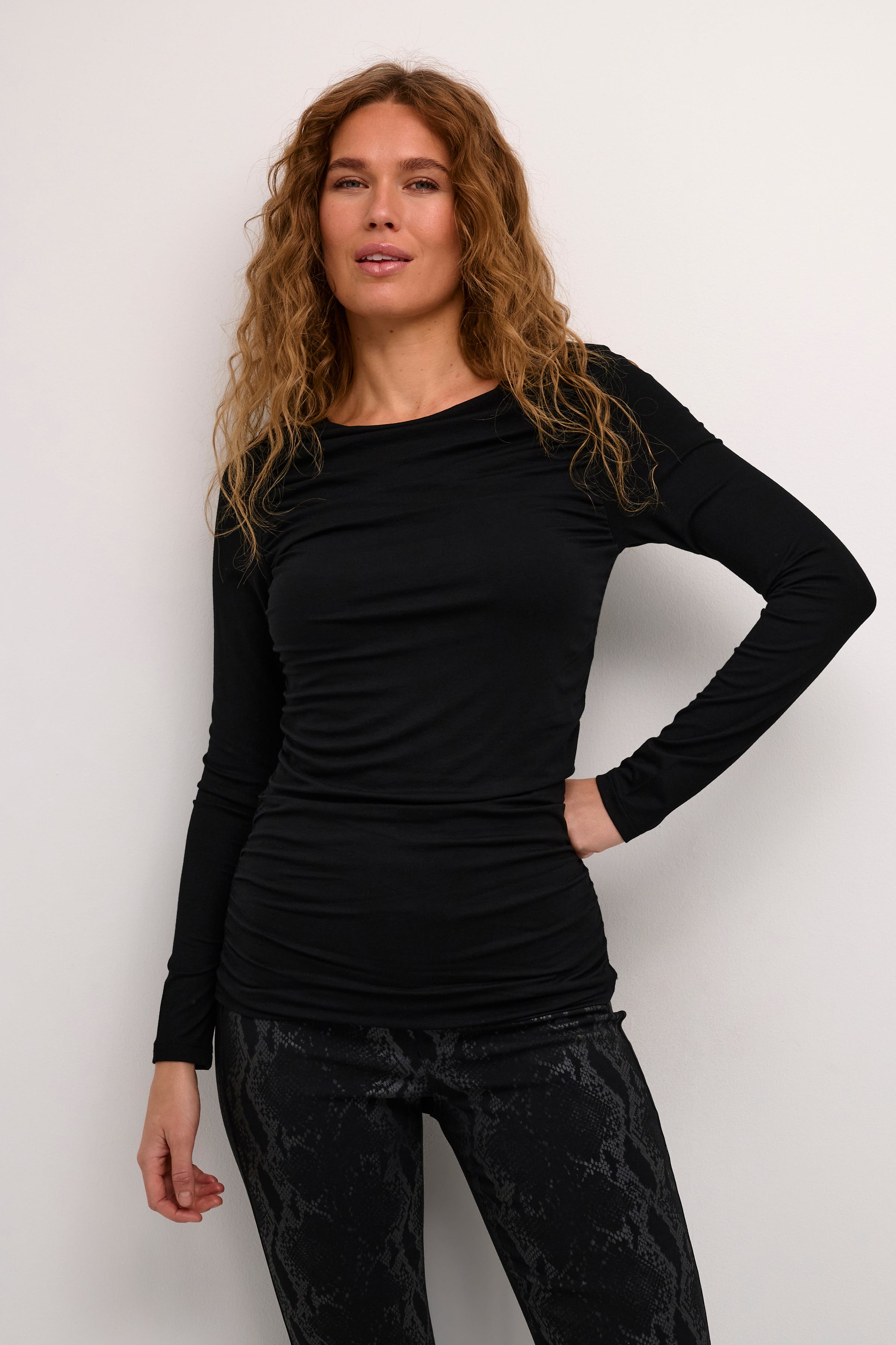 KAlotte Blus LOOKBOOK FRONT 10509167-100121