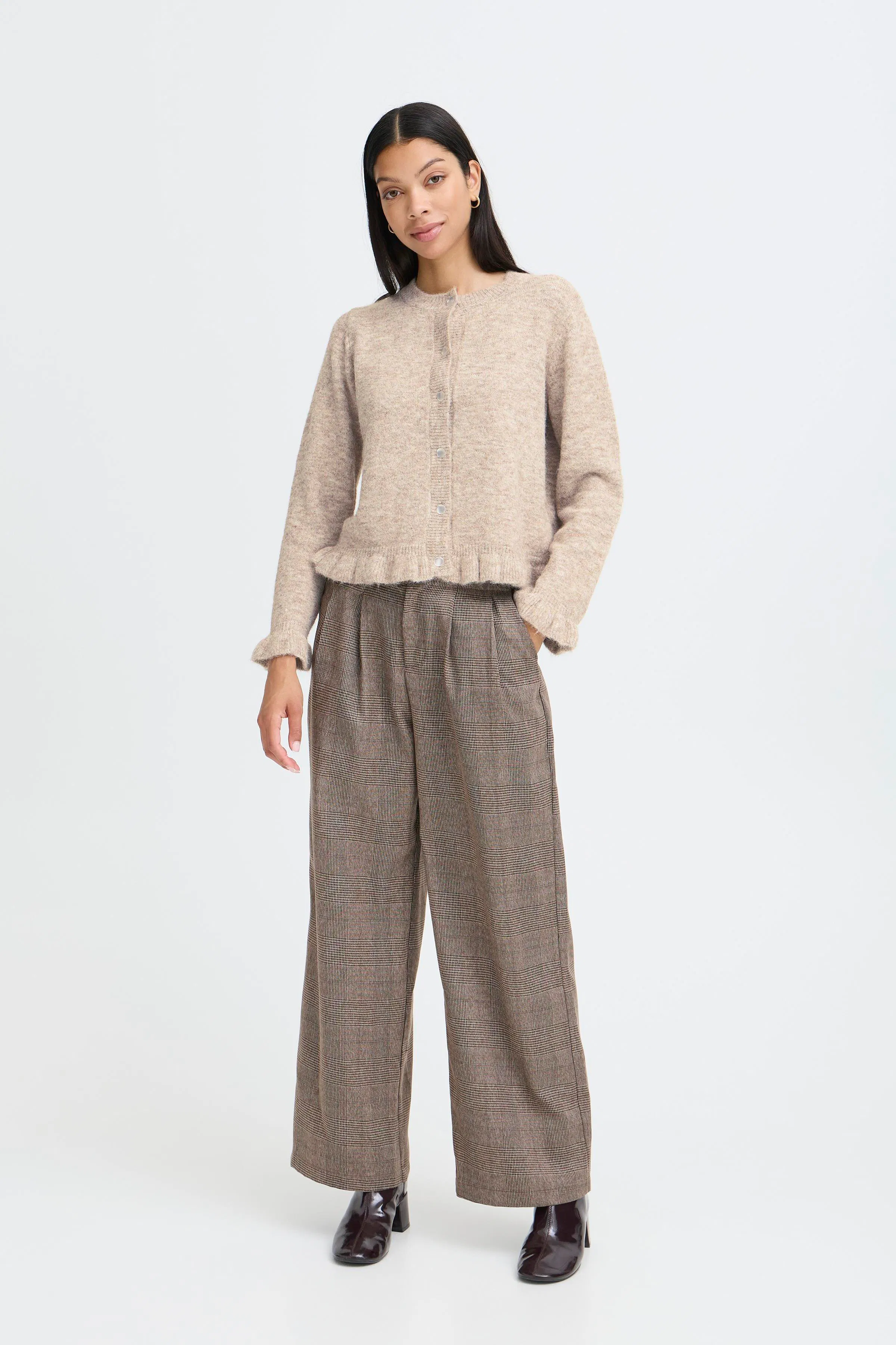 BYXMARCAS Cardigan LOOKBOOK FRONT 20819009-1813141