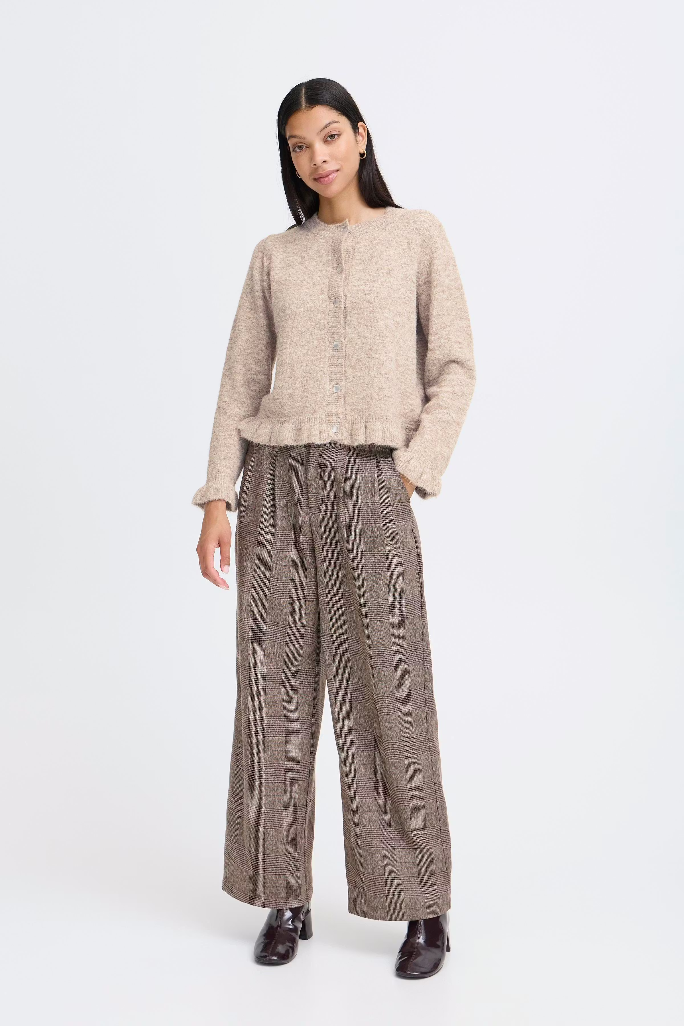 BYXMARCAS Cardigan LOOKBOOK FRONT 20819009-1813141