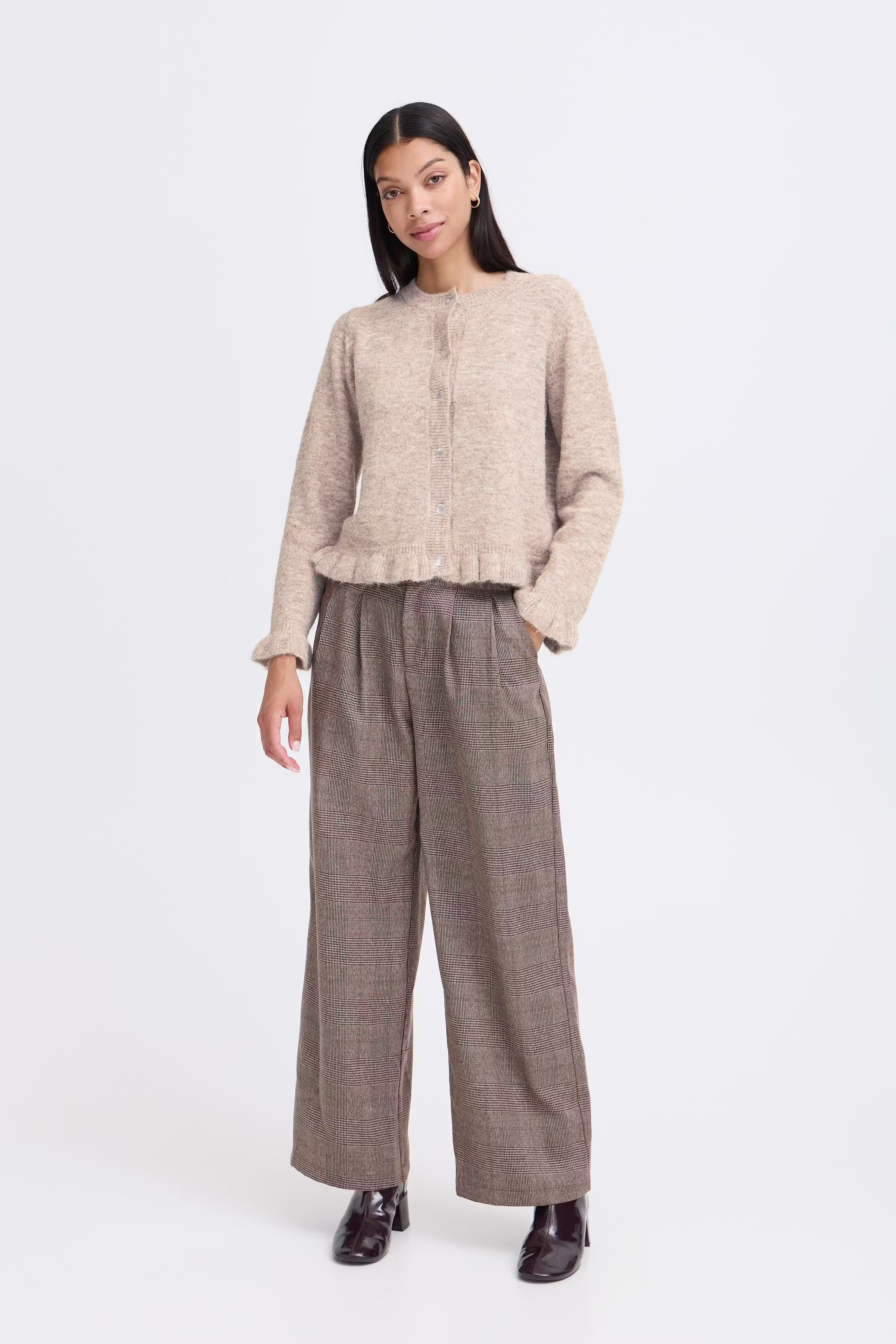 BYXMARCAS Cardigan LOOKBOOK FRONT 20819009-1813141