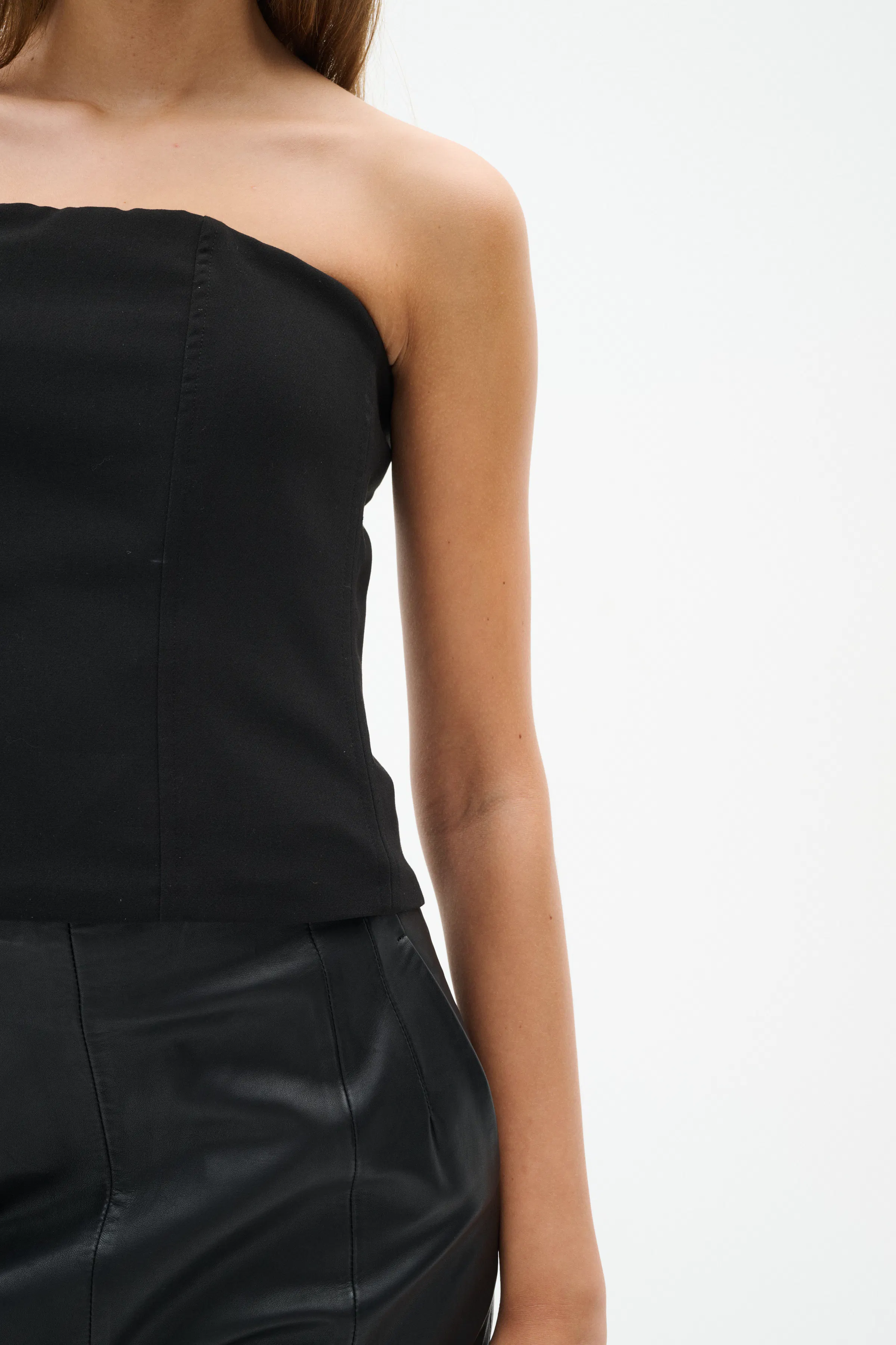 WilcoxIW Top LOOKBOOK DETAIL 30110189-194008