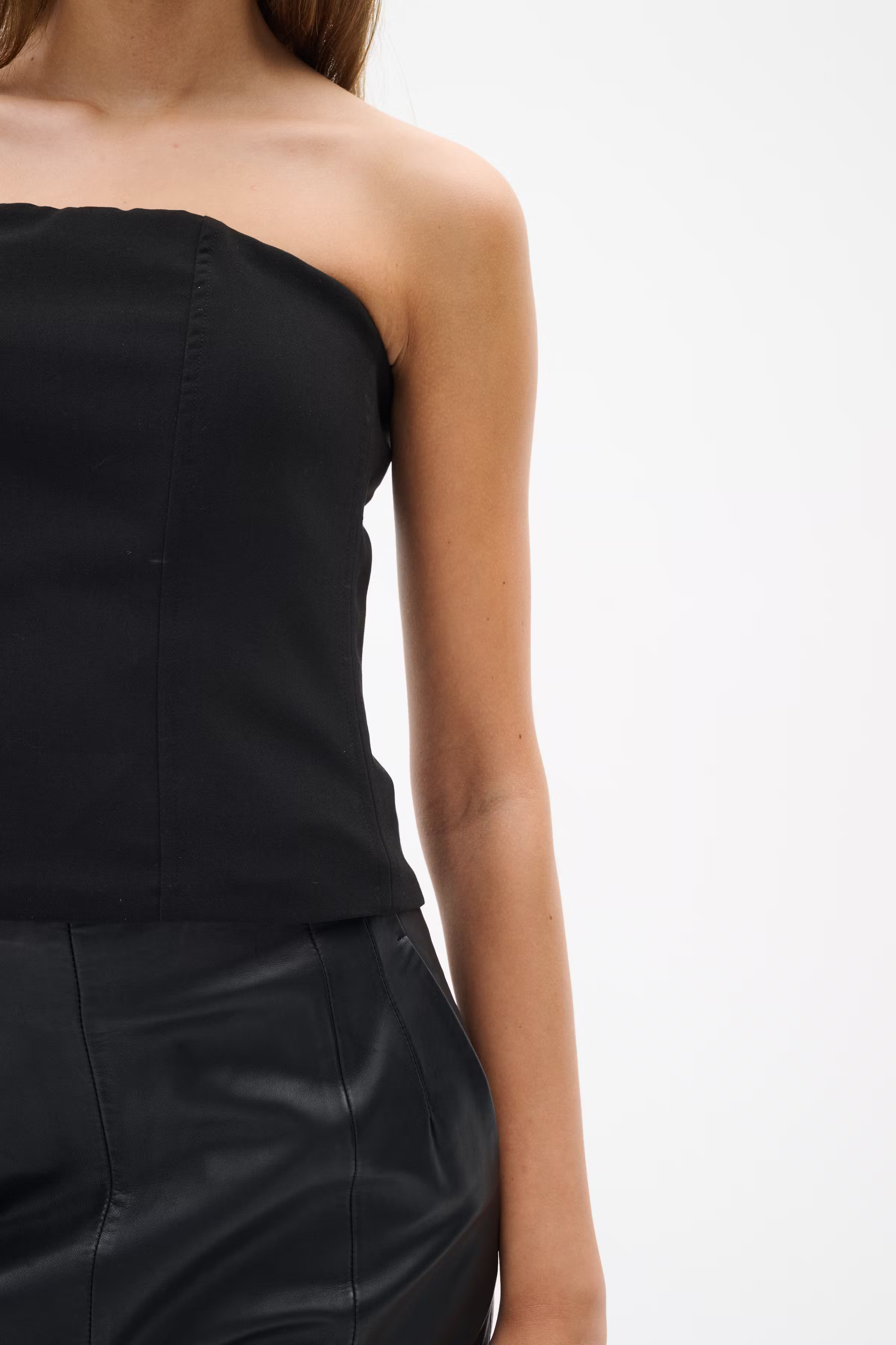 WilcoxIW Top LOOKBOOK DETAIL 30110189-194008