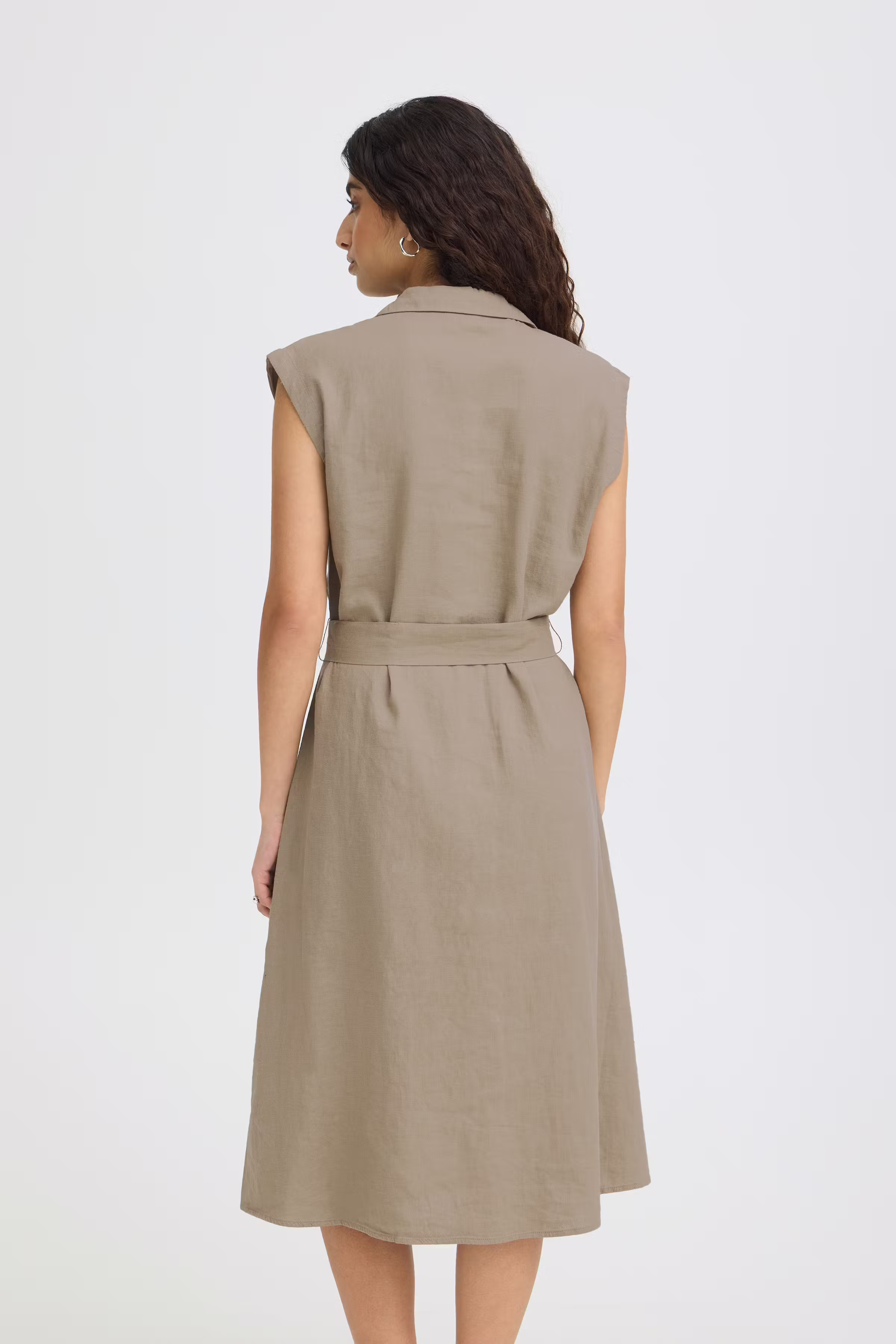 IHLINNO Kjole LOOKBOOK BACK 20122928-171310