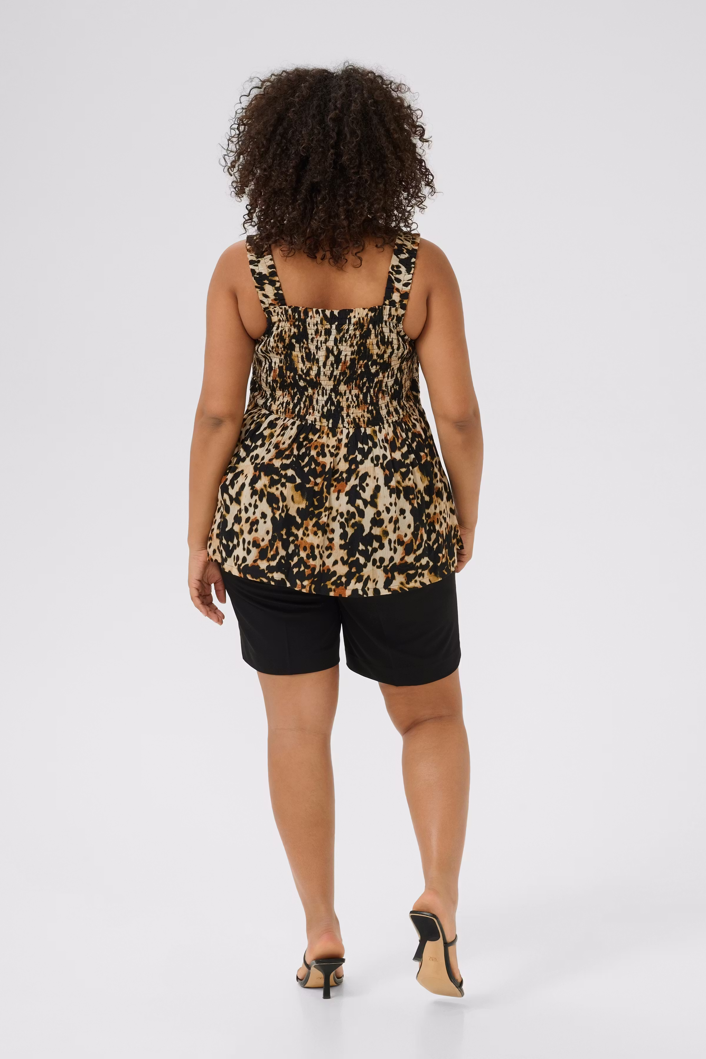 KCami Top LOOKBOOK BACK 10582349-107550