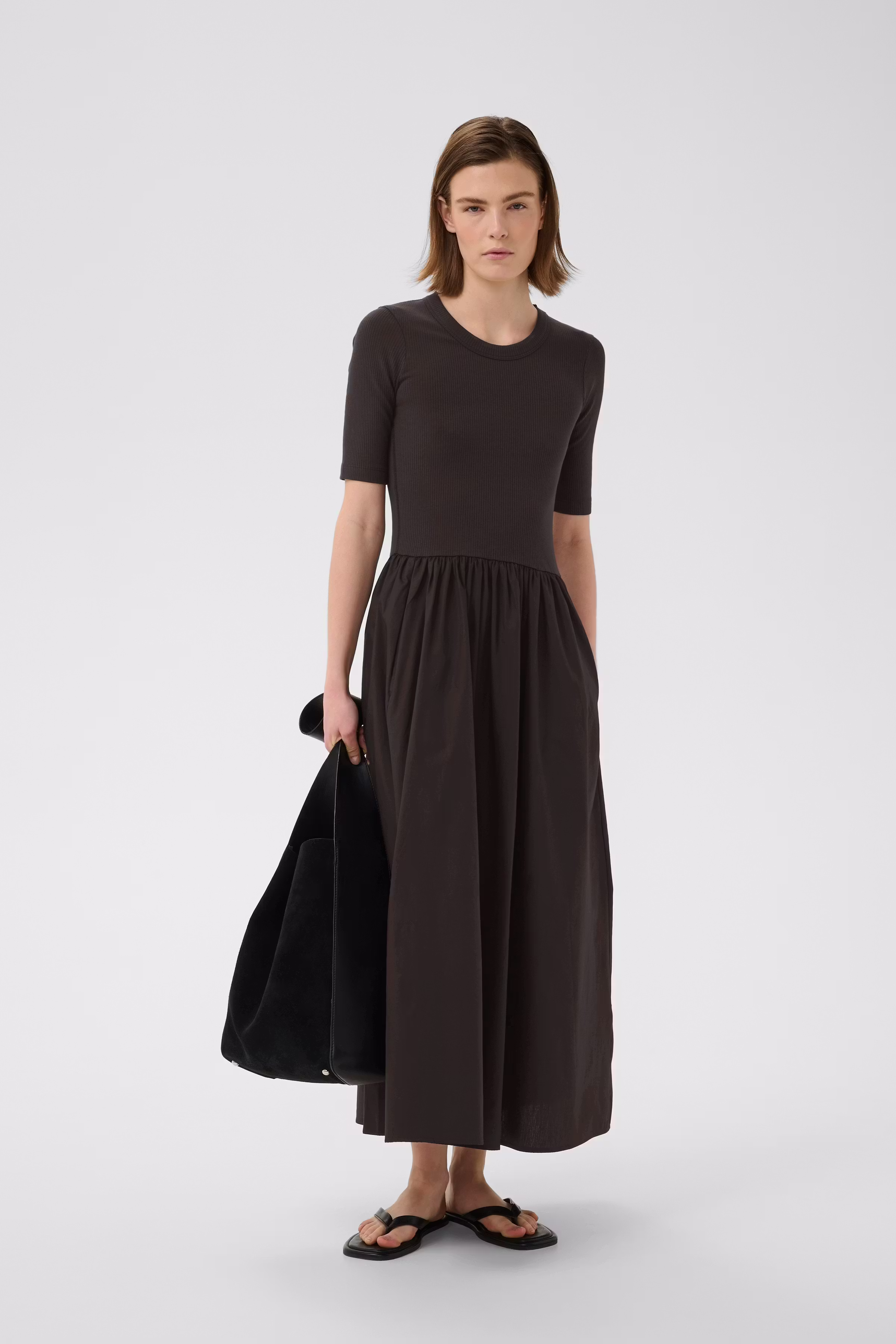 DagnamaIW Kjole LOOKBOOK FRONT 30108411-190915