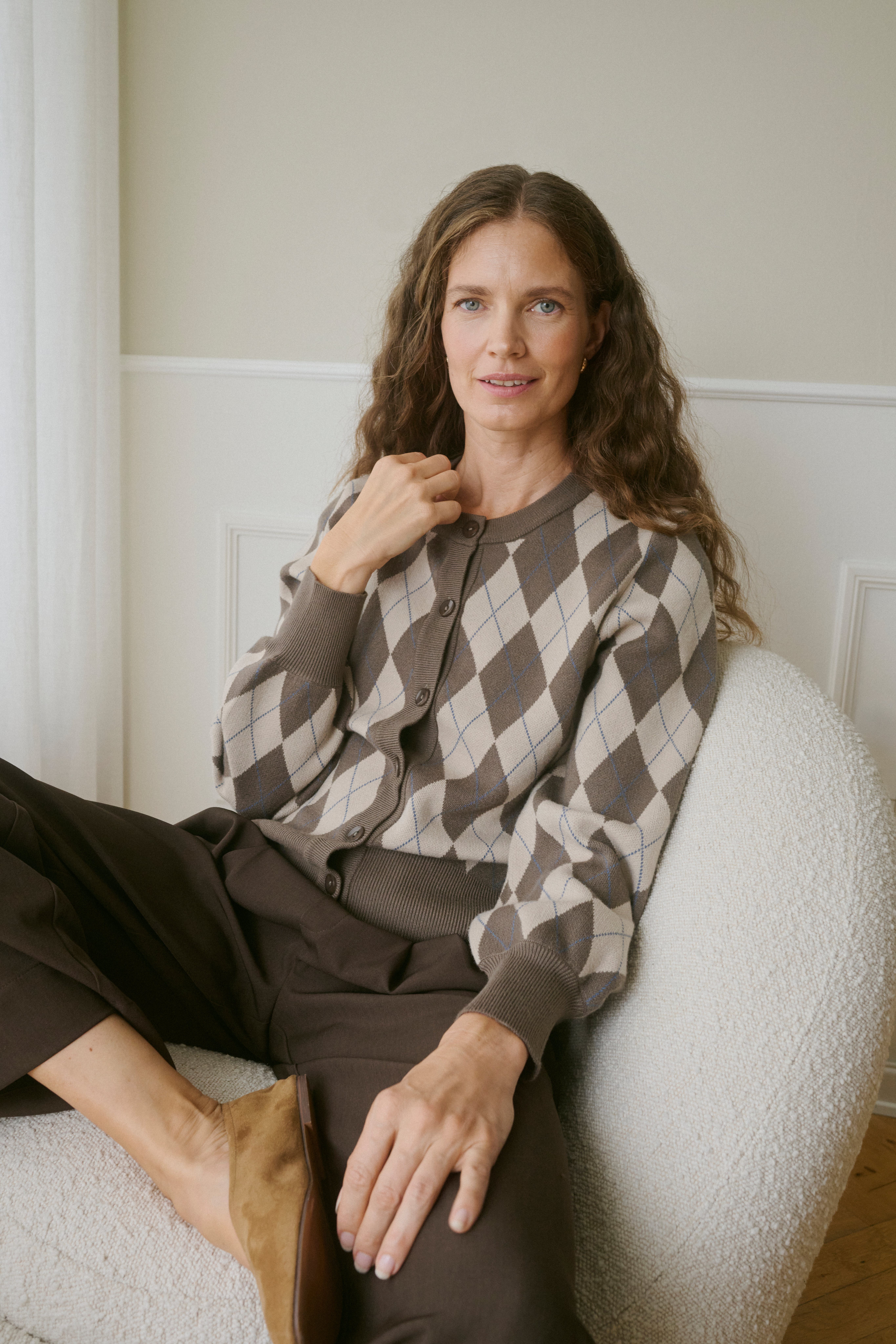 BPalice Cardigan LOCATION NONE 40200248-1000339
