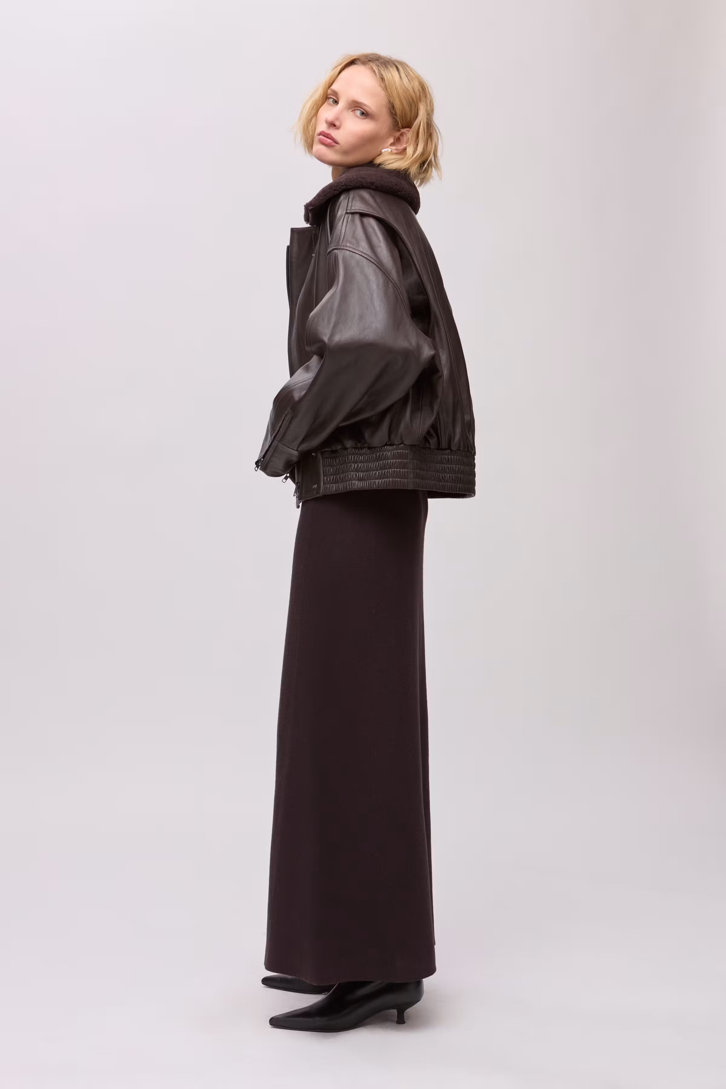 IOLaila Outerwear LOOKBOOK FRONT 30600079-BR289