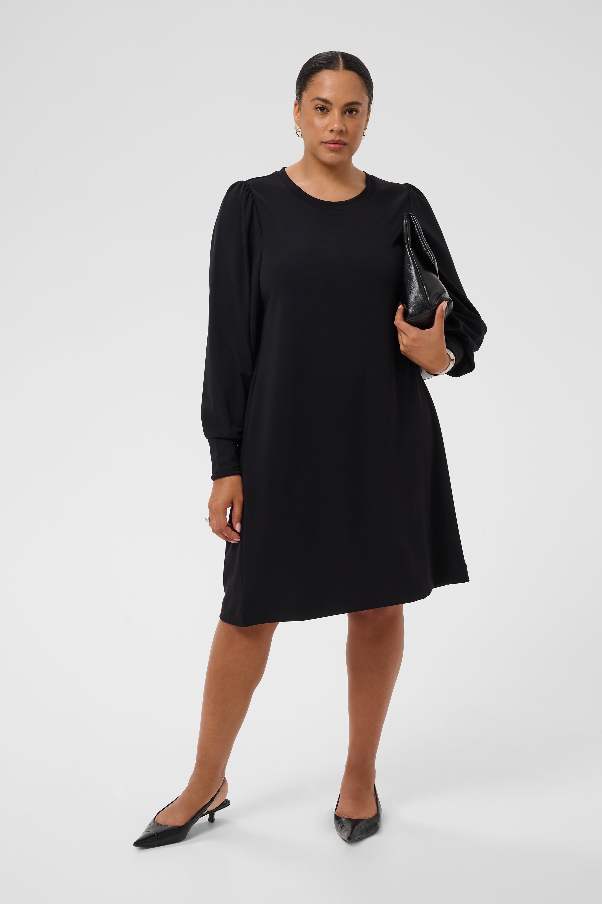 KCannia Kleid LOOKBOOK FRONT 10584422-100121