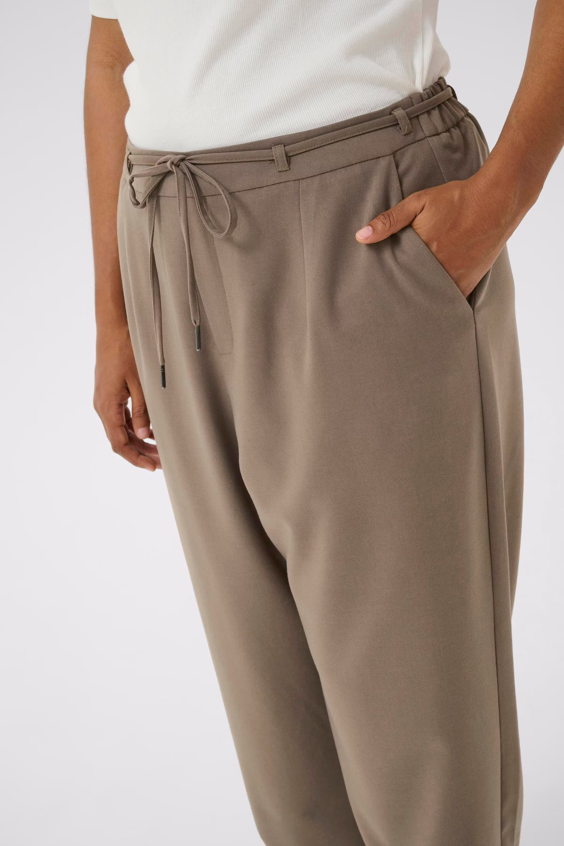 KCmerla Hose LOOKBOOK DETAIL 10583986-190808