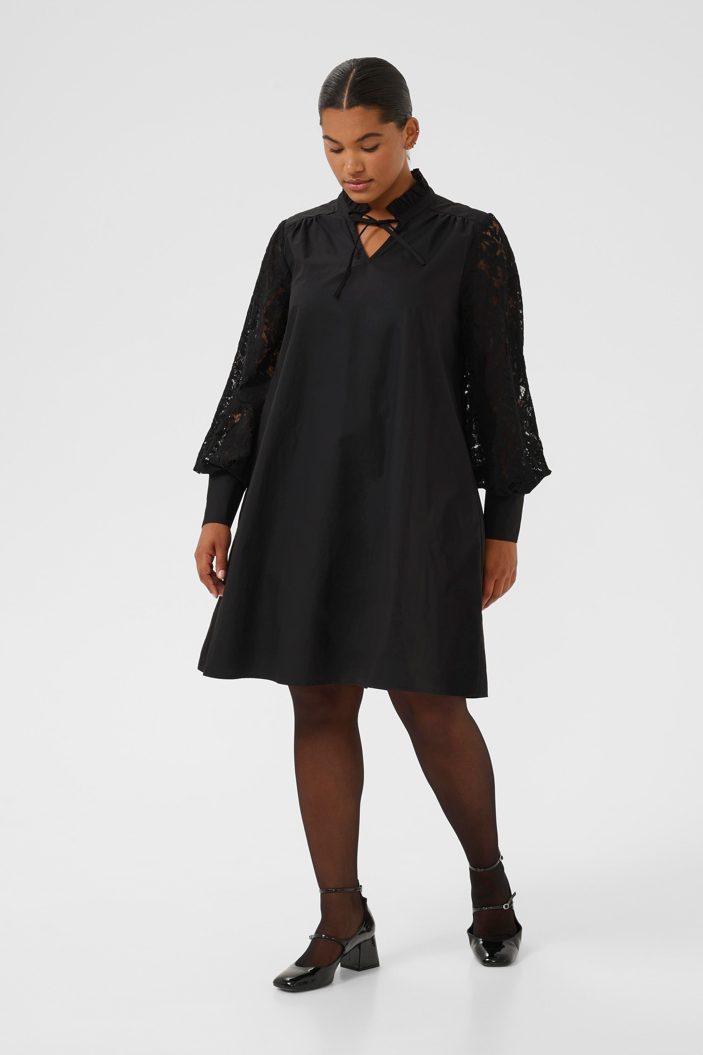 KCmynthia Dress LOOKBOOK FRONT 10583683-100121