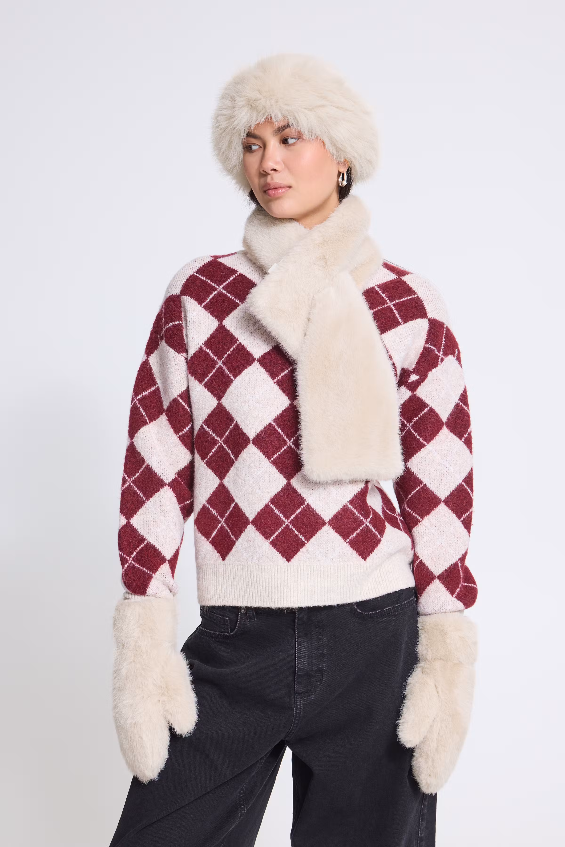 IAEBNA Hansker LOOKBOOK FRONT 20126778-130401