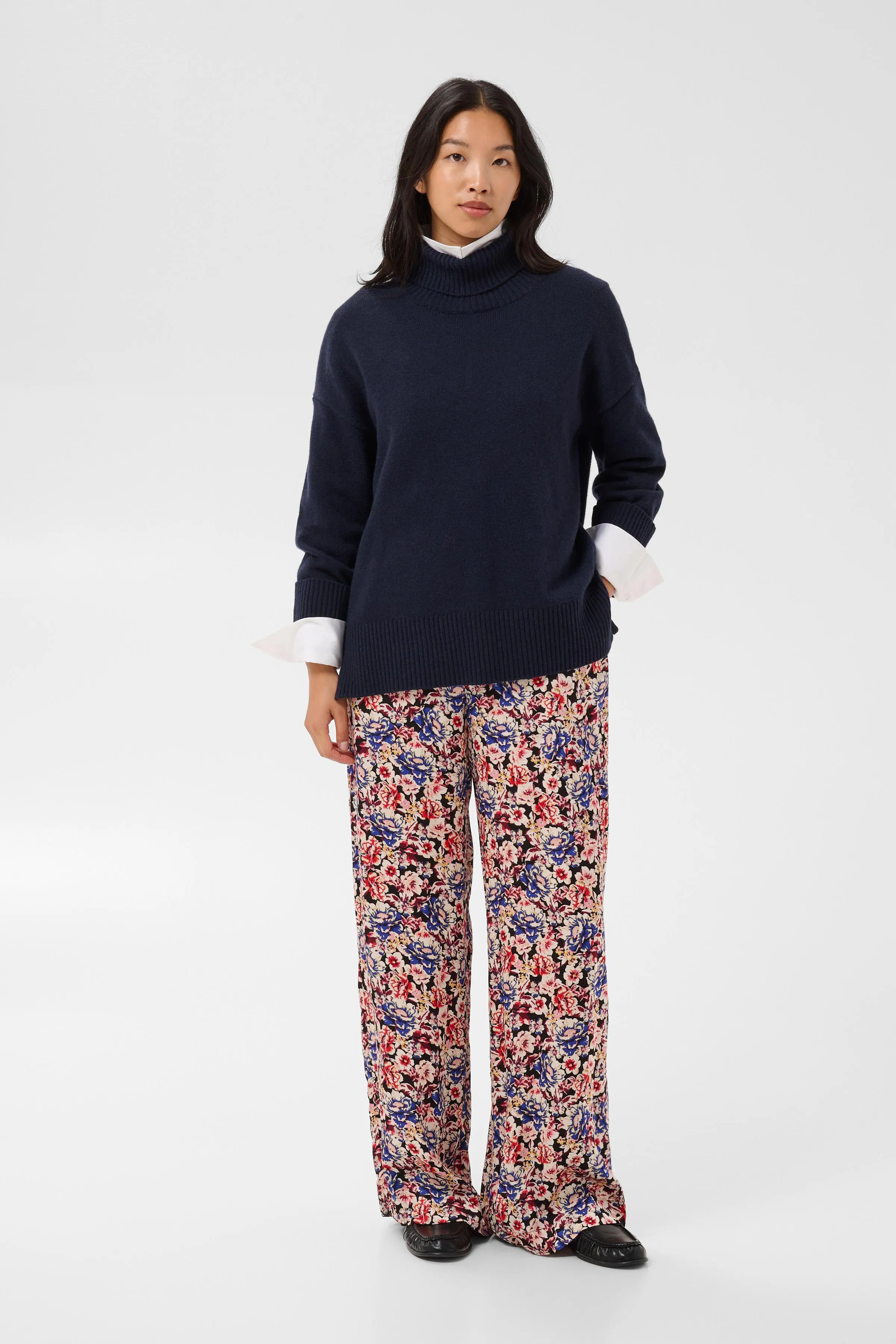 CorinePW Pullover LOOKBOOK FRONT 30311017-193924
