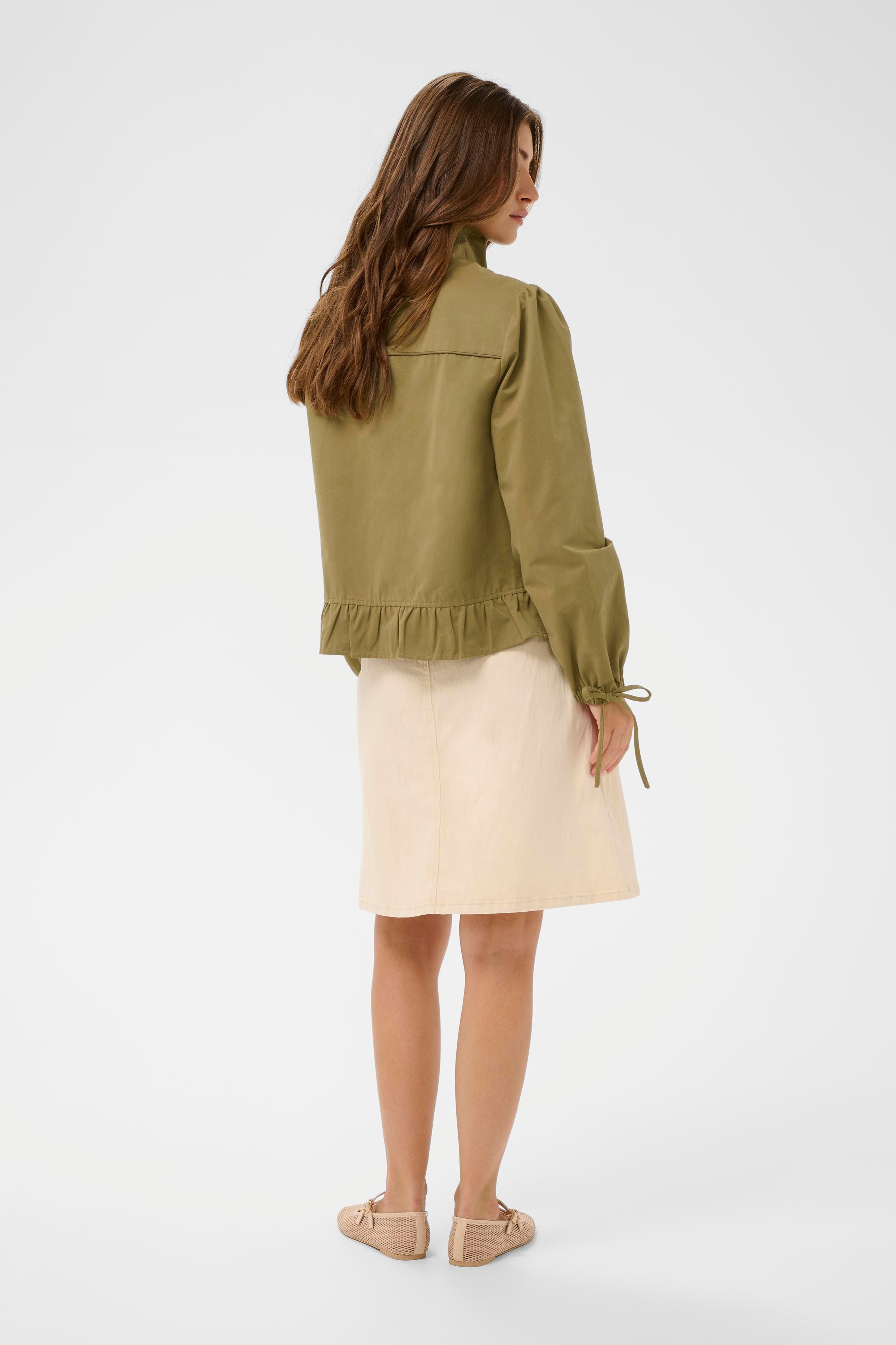 CRBibbie Outerwear LOOKBOOK BACK 10614955-180724
