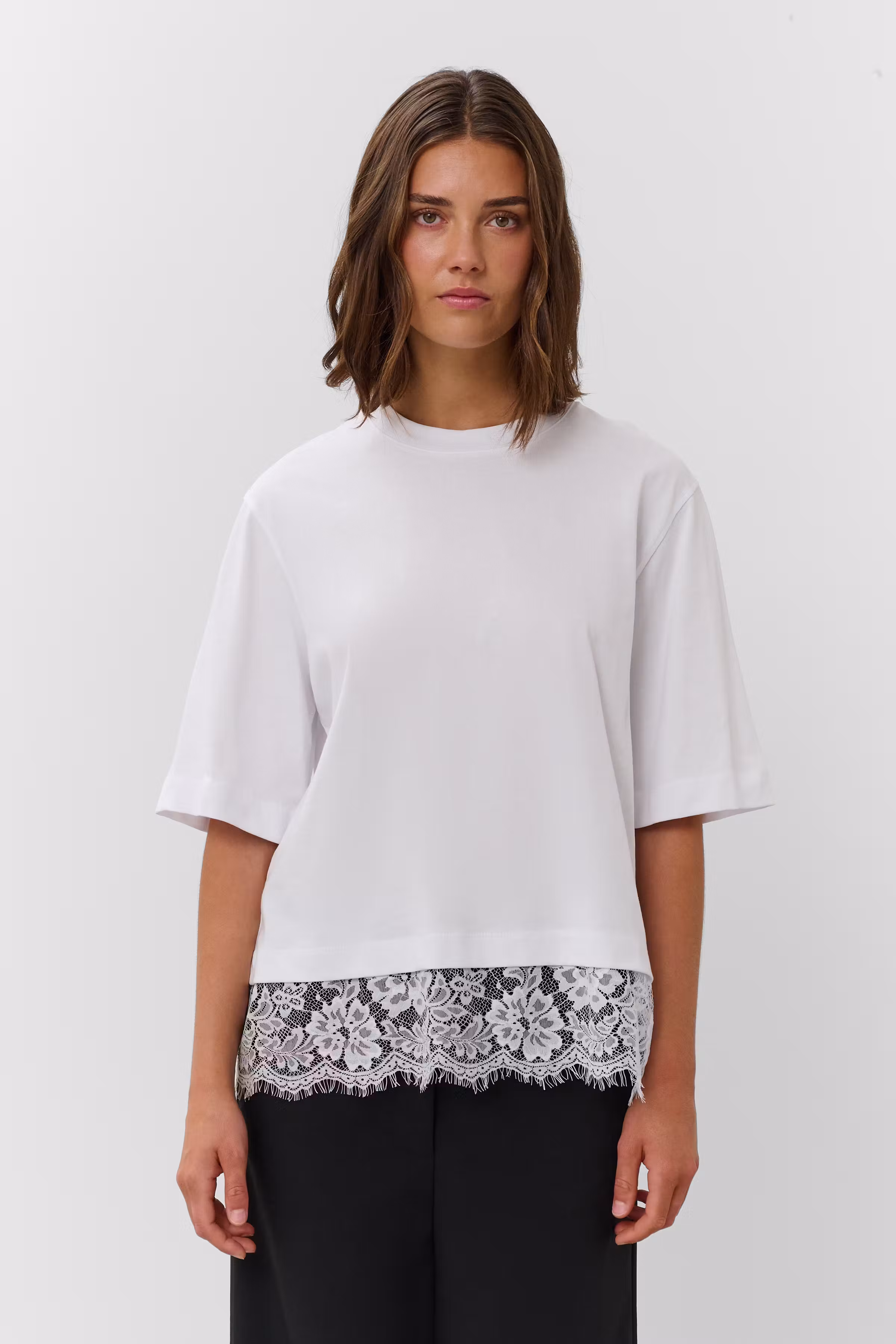 SLJina T-shirt LOOKBOOK FRONT 30410188-111001