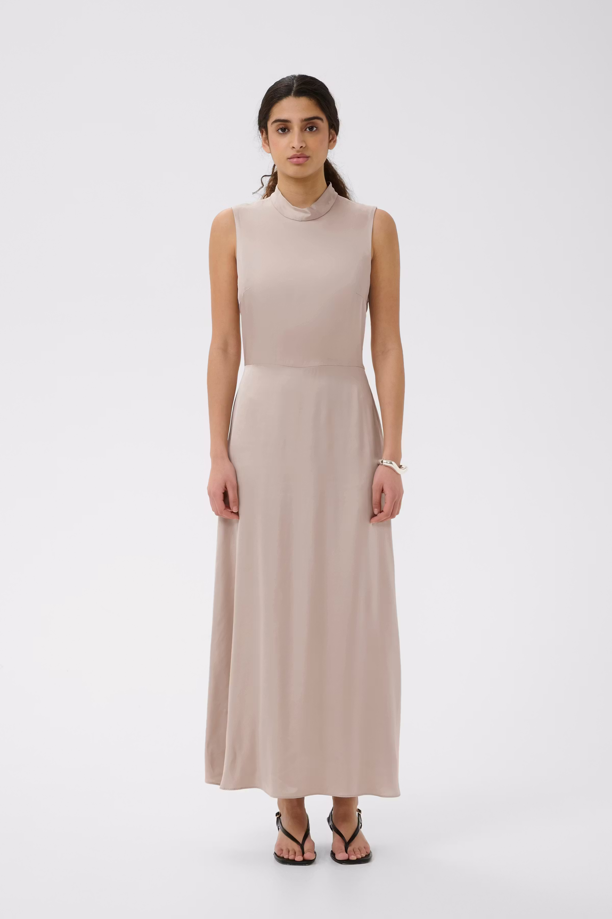 BallaIW Dress LOOKBOOK FRONT 30111228-303115