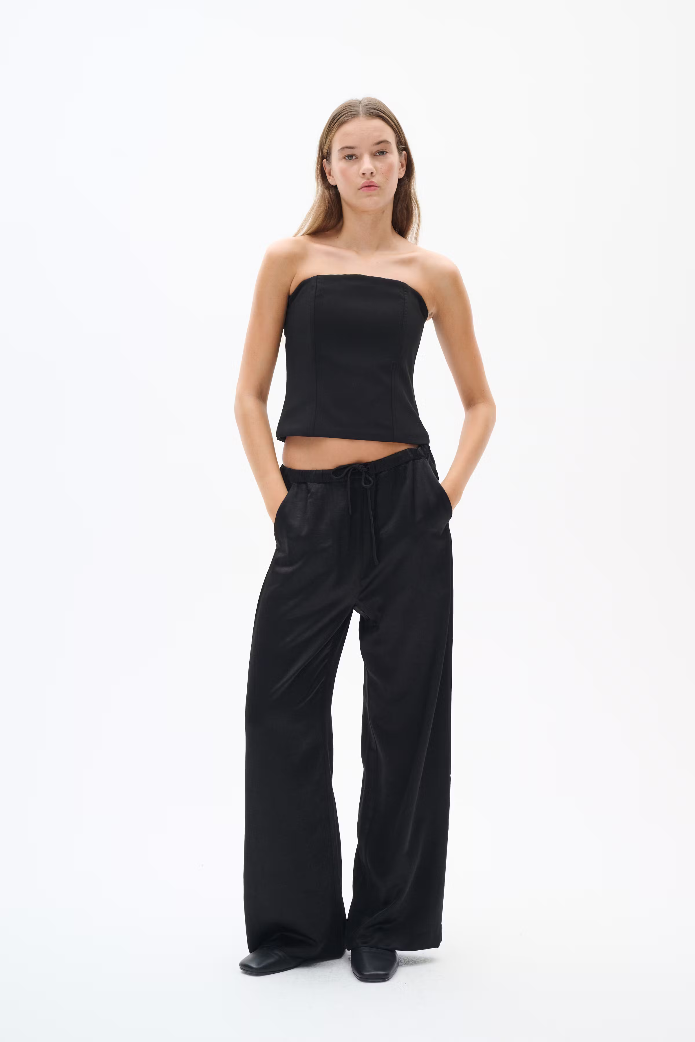 CelenaIW Hose LOOKBOOK FRONT 30110239-194008