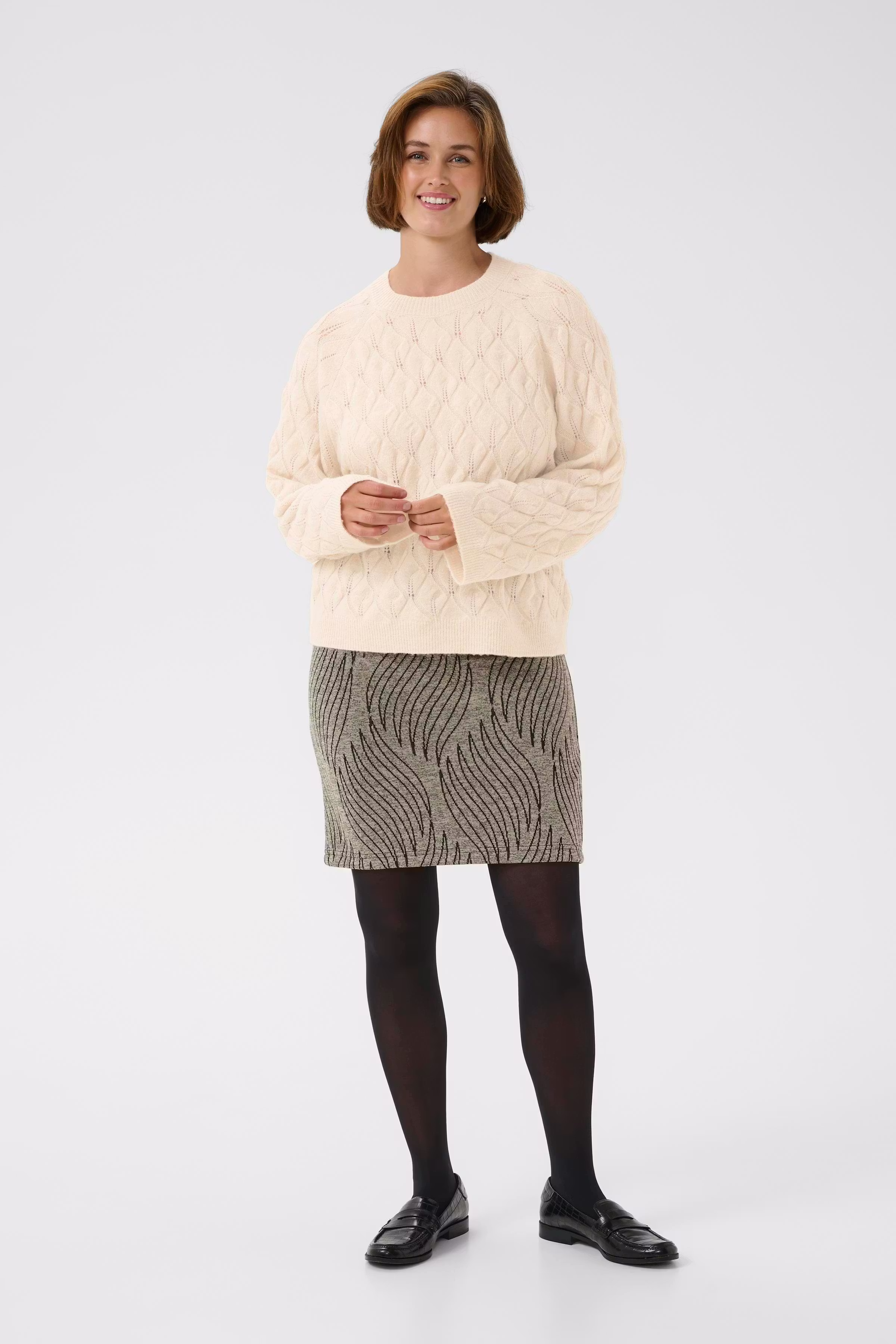 BPmadelyn Pullover LOOKBOOK FRONT 40200069-1252021