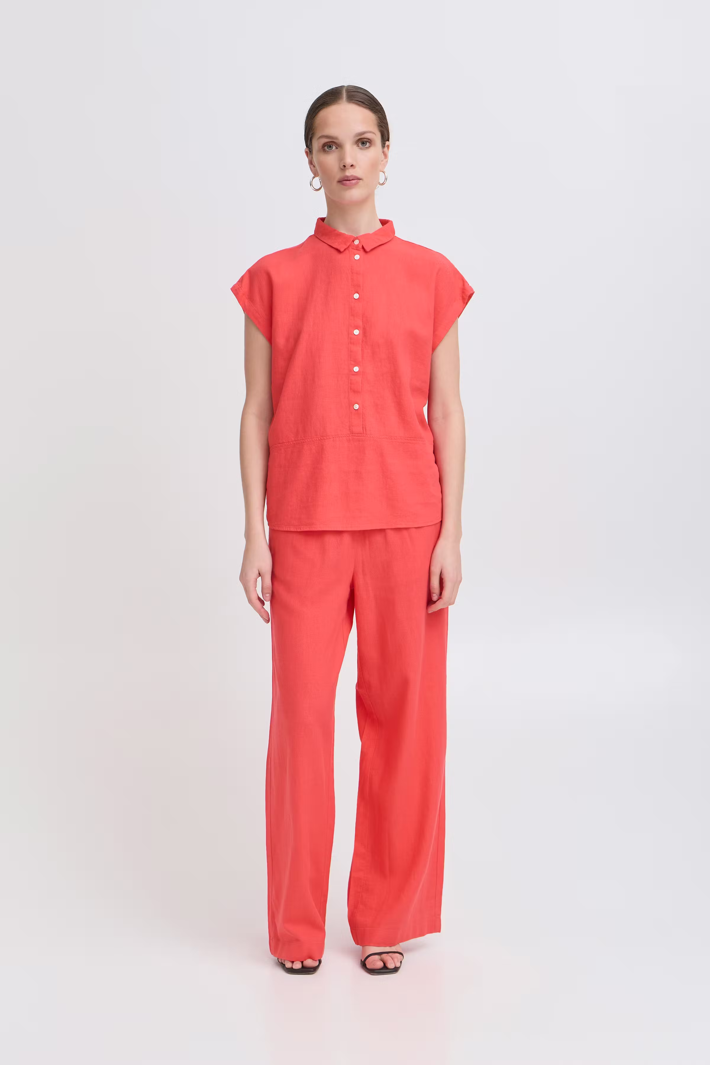 IHLINNO Kortermet bluse LOOKBOOK FRONT 20122922-171753
