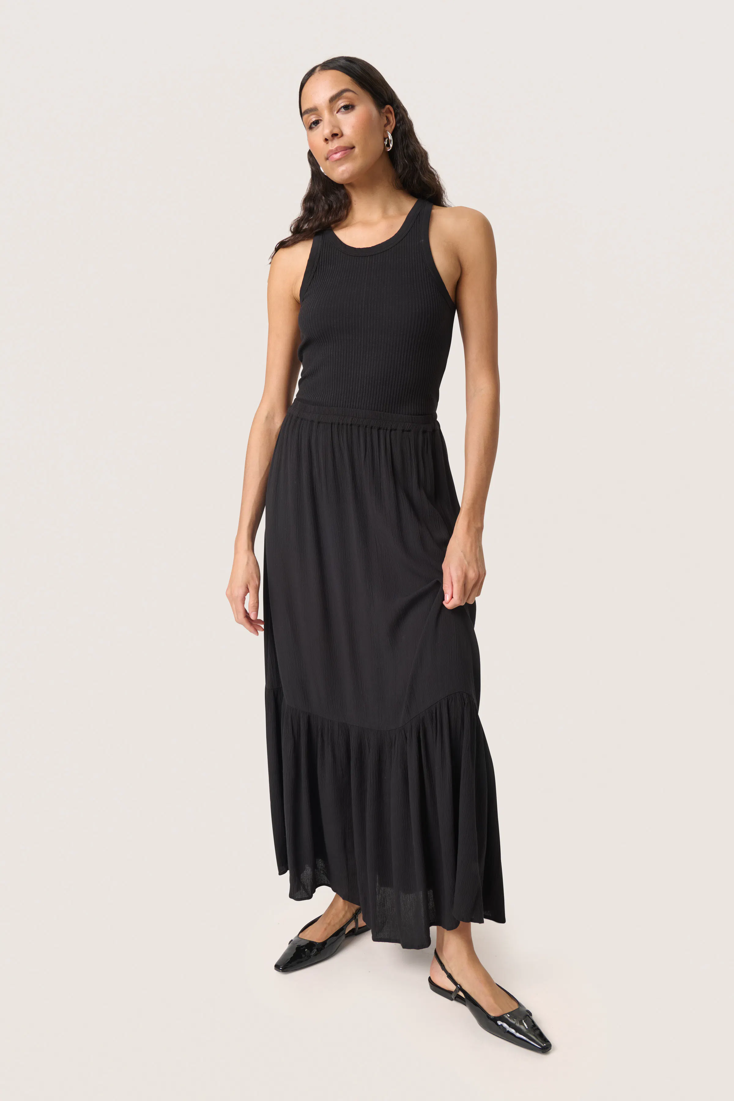 SLElonor Skirt LOOKBOOK FRONT 30408208-194008