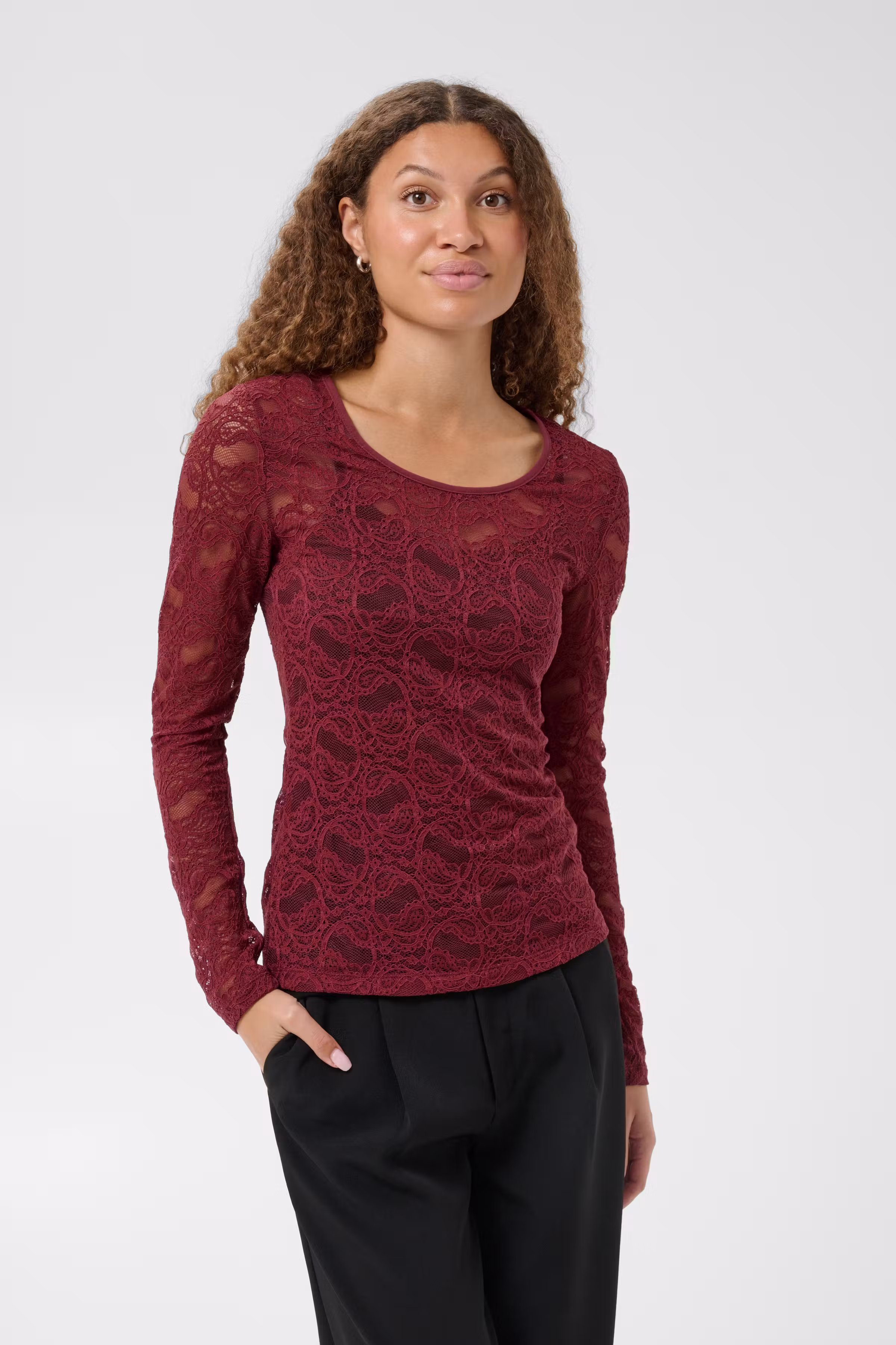 KAlucia Blonde-t-shirt LOOKBOOK FRONT 10512468-191525