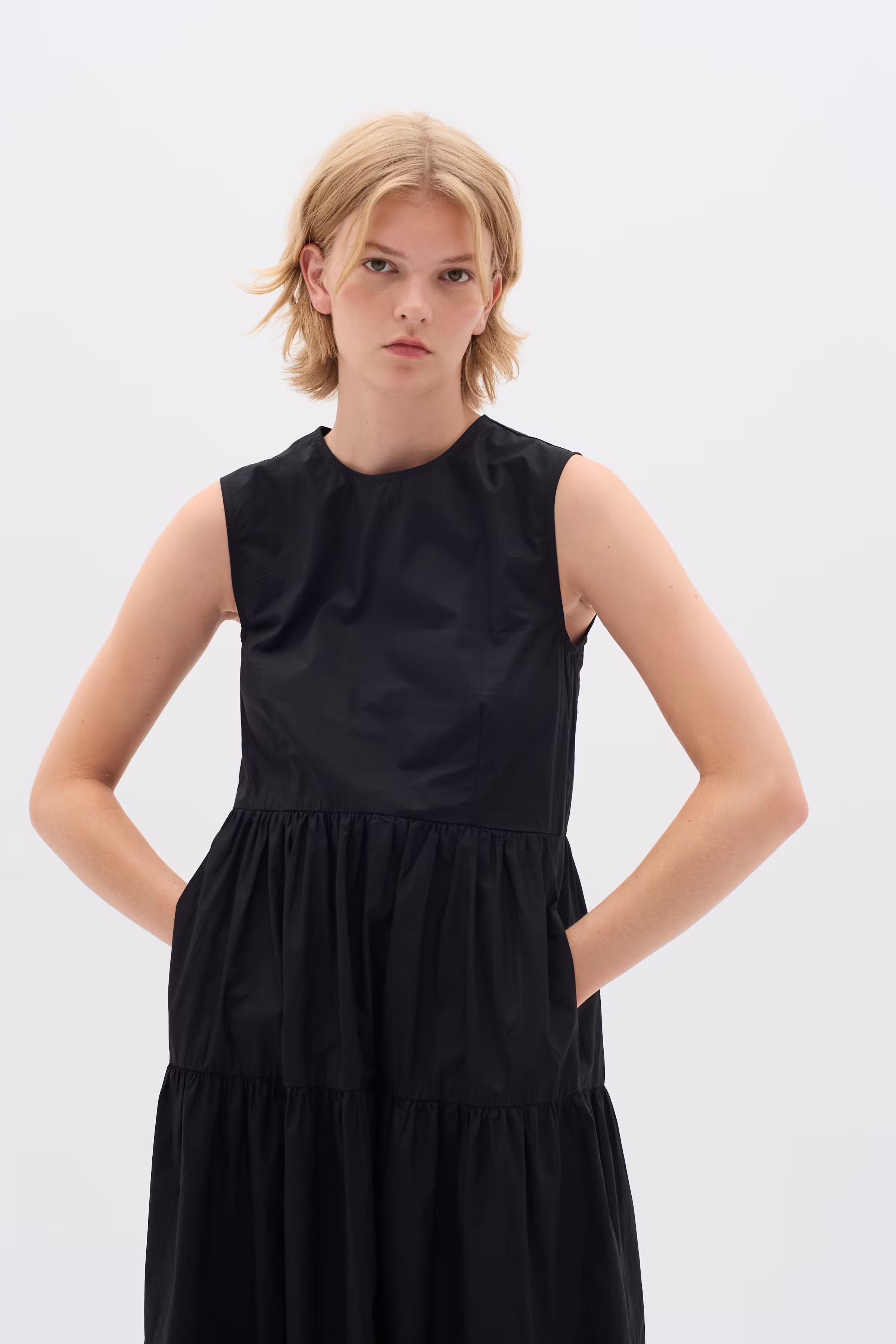 FurlaIW Dress LOOKBOOK FRONT 30110409-194008