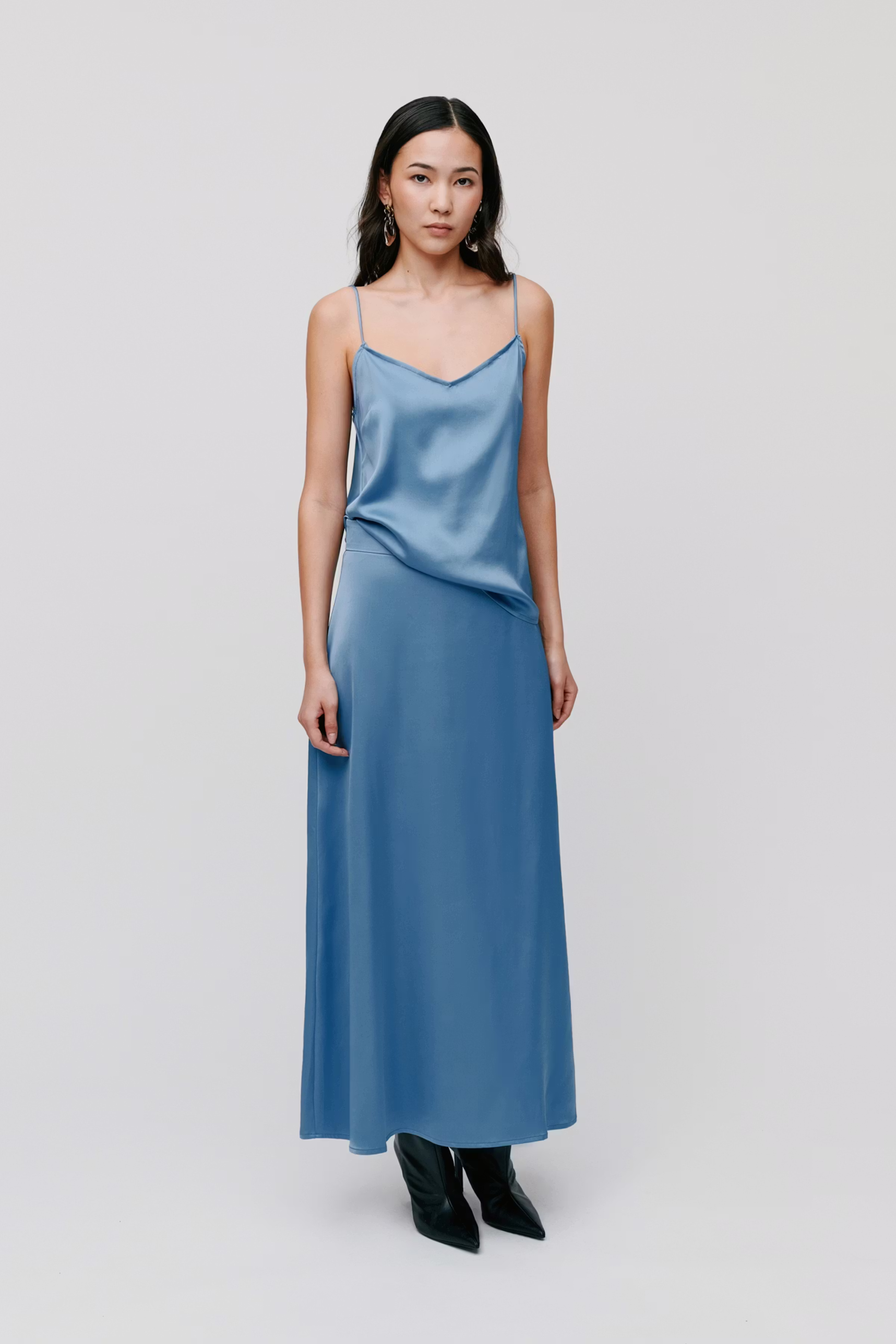 SANNA Skirt LOOKBOOK FRONT 30600528-BL828