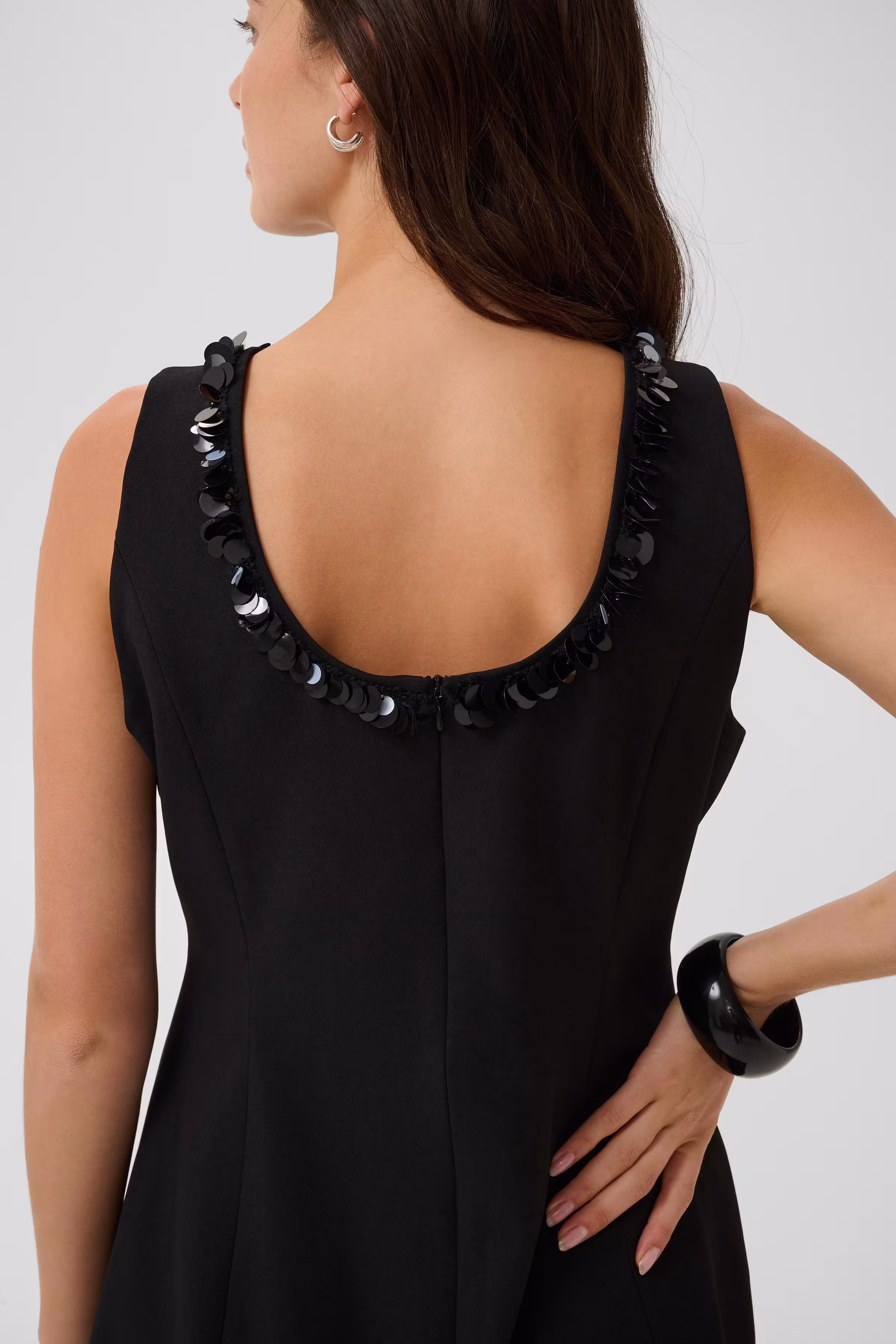 CUHASON Kleid LOOKBOOK DETAIL 50114044-194008
