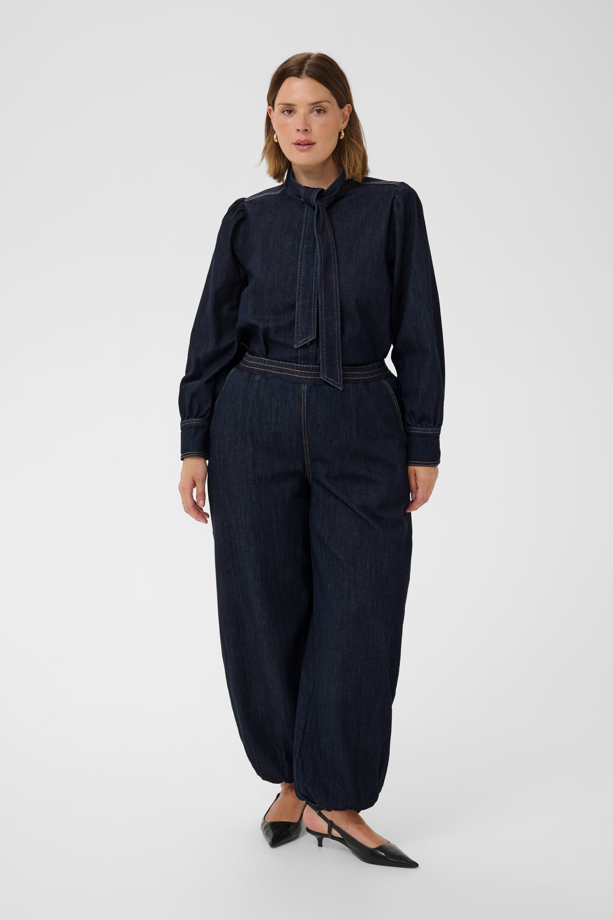 KCmally Jeans LOOKBOOK FRONT 10584368-102990