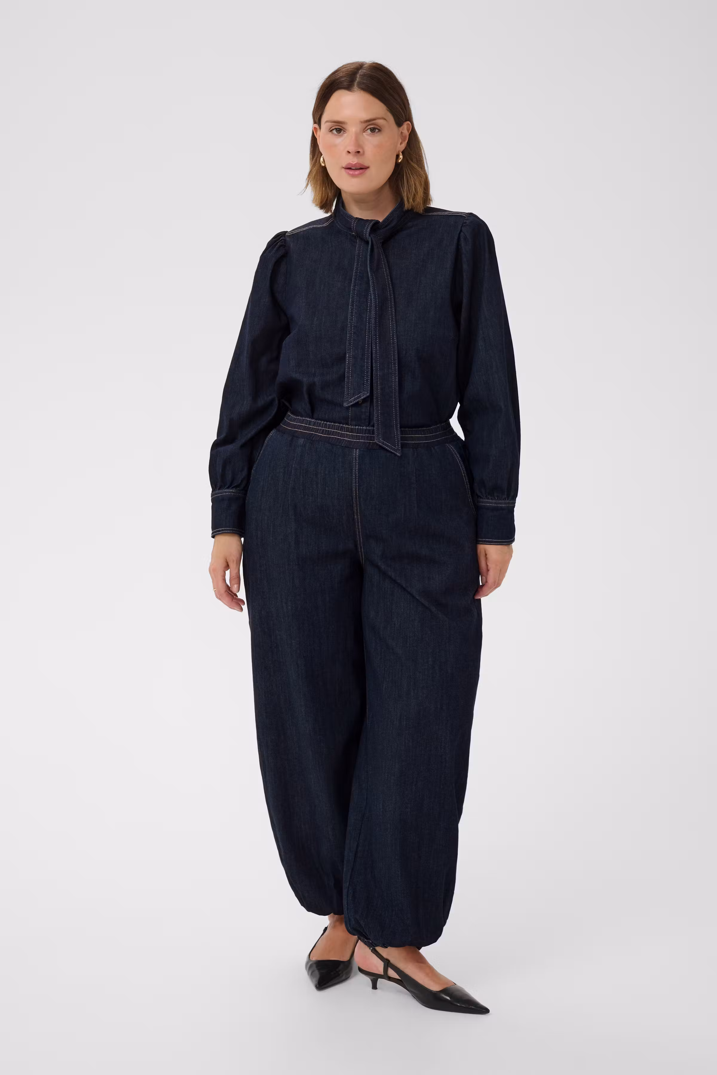 KCmally Jeans LOOKBOOK FRONT 10584368-102990