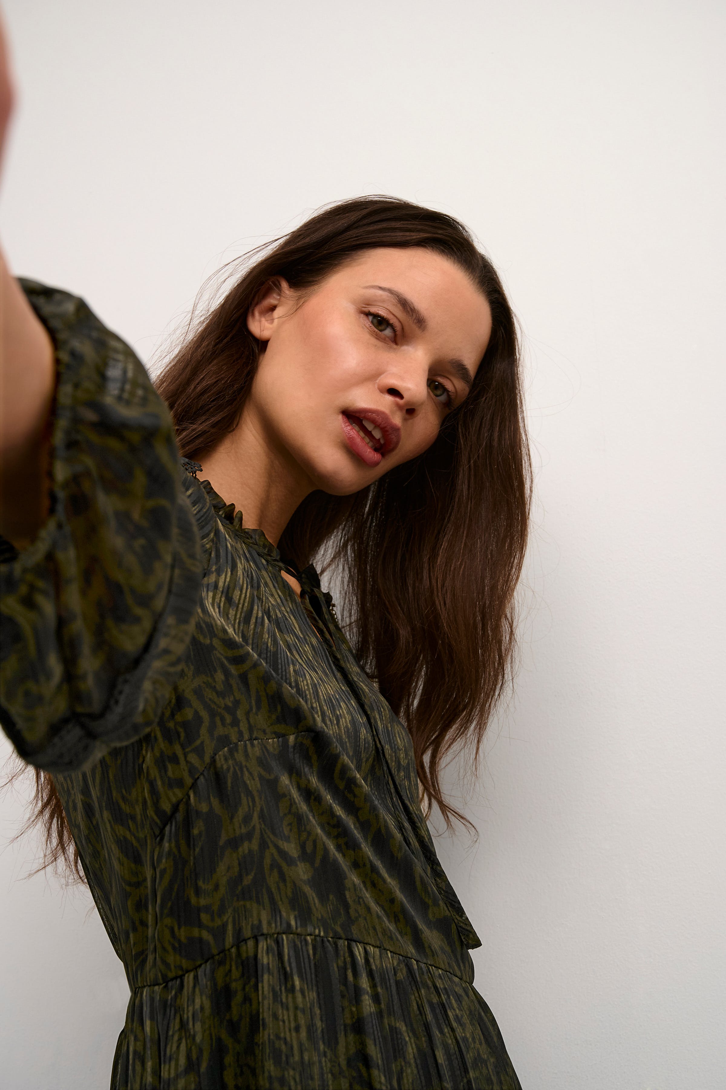 KAinga Kleid LOOKBOOK DETAIL 10507978-104996