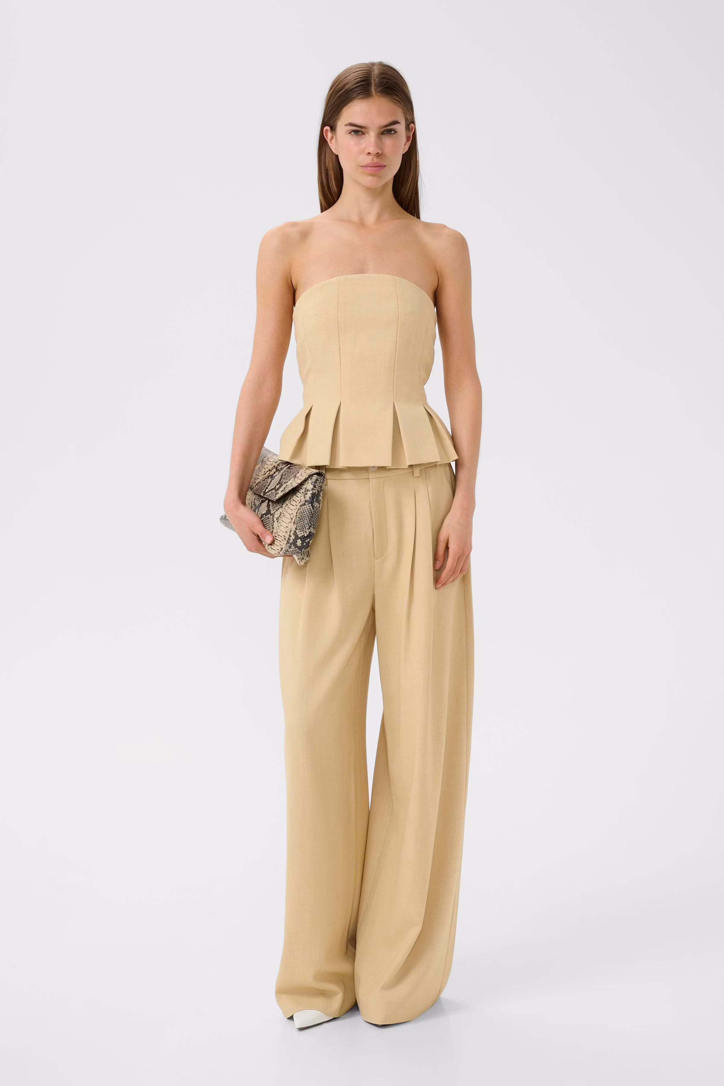 GZstacy Hose LOOKBOOK FRONT 10911101-109221