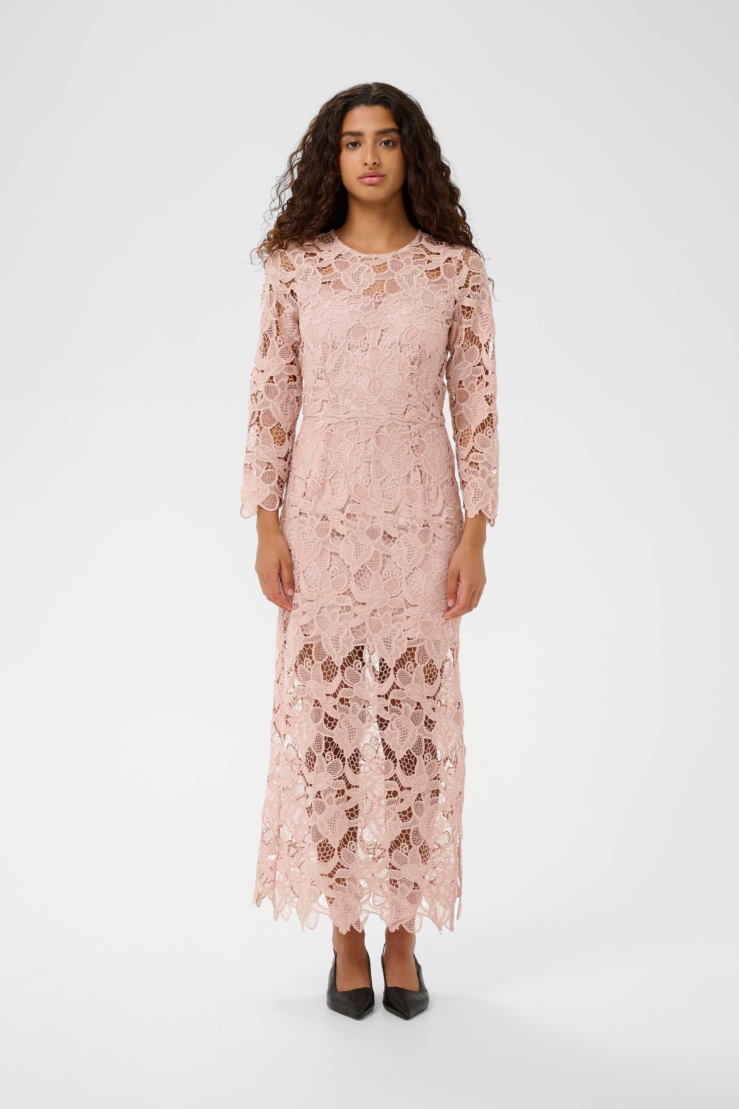 AimeeIW Jurk LOOKBOOK FRONT 30110857-161509