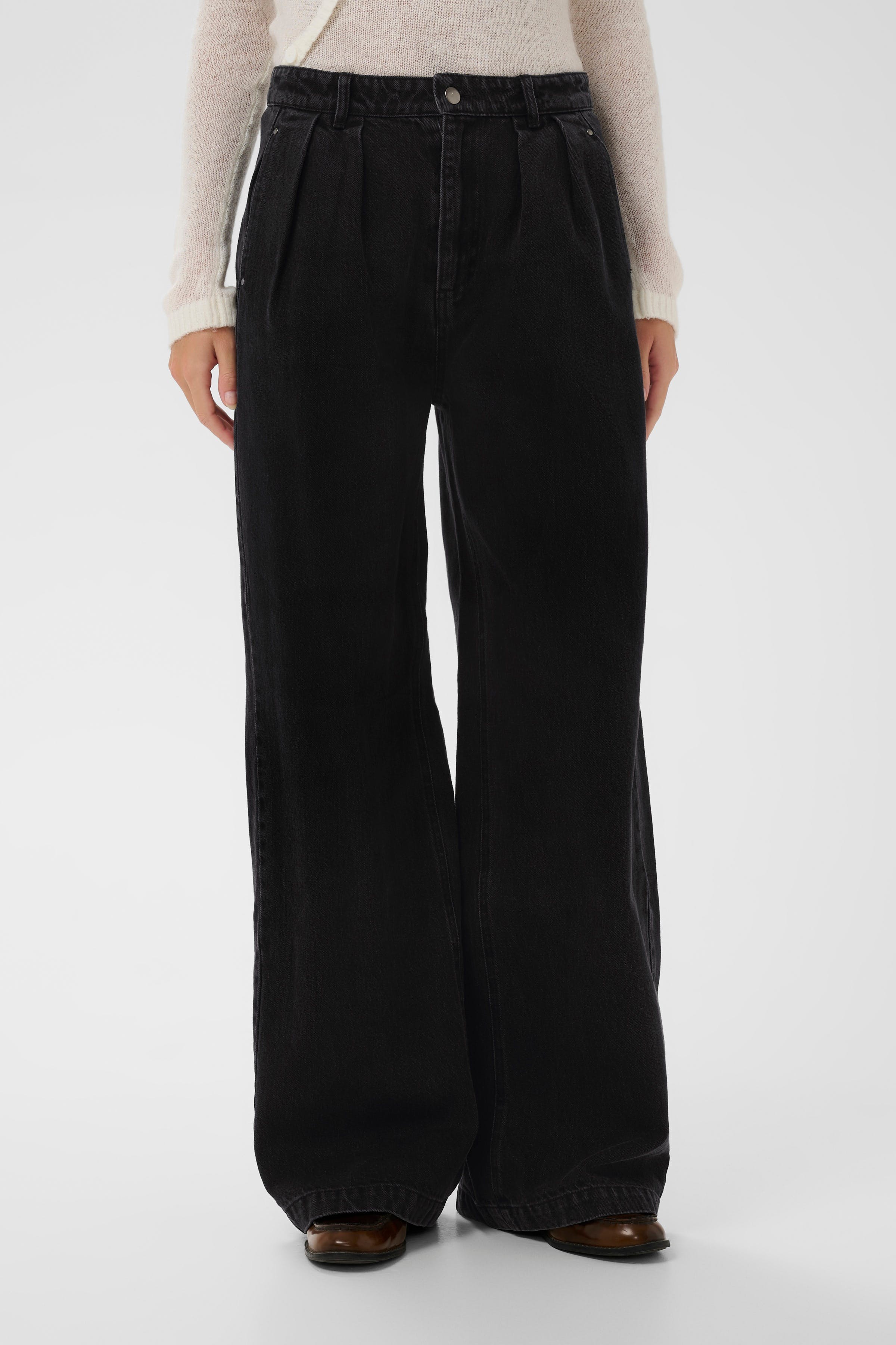 NadyaSZ Jeans LOOKBOOK FRONT 30514566-193911