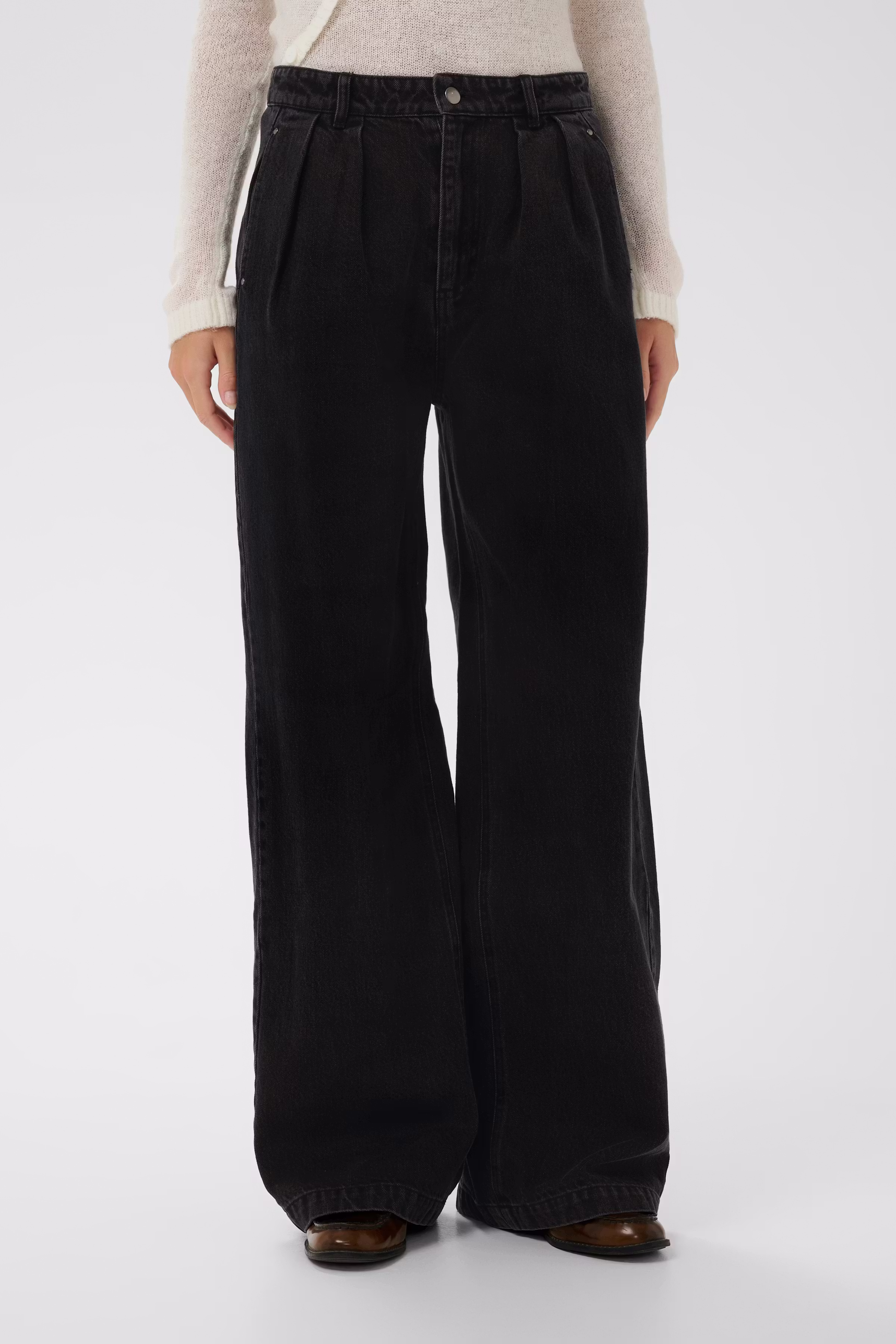 NadyaSZ Jeans LOOKBOOK FRONT 30514566-193911