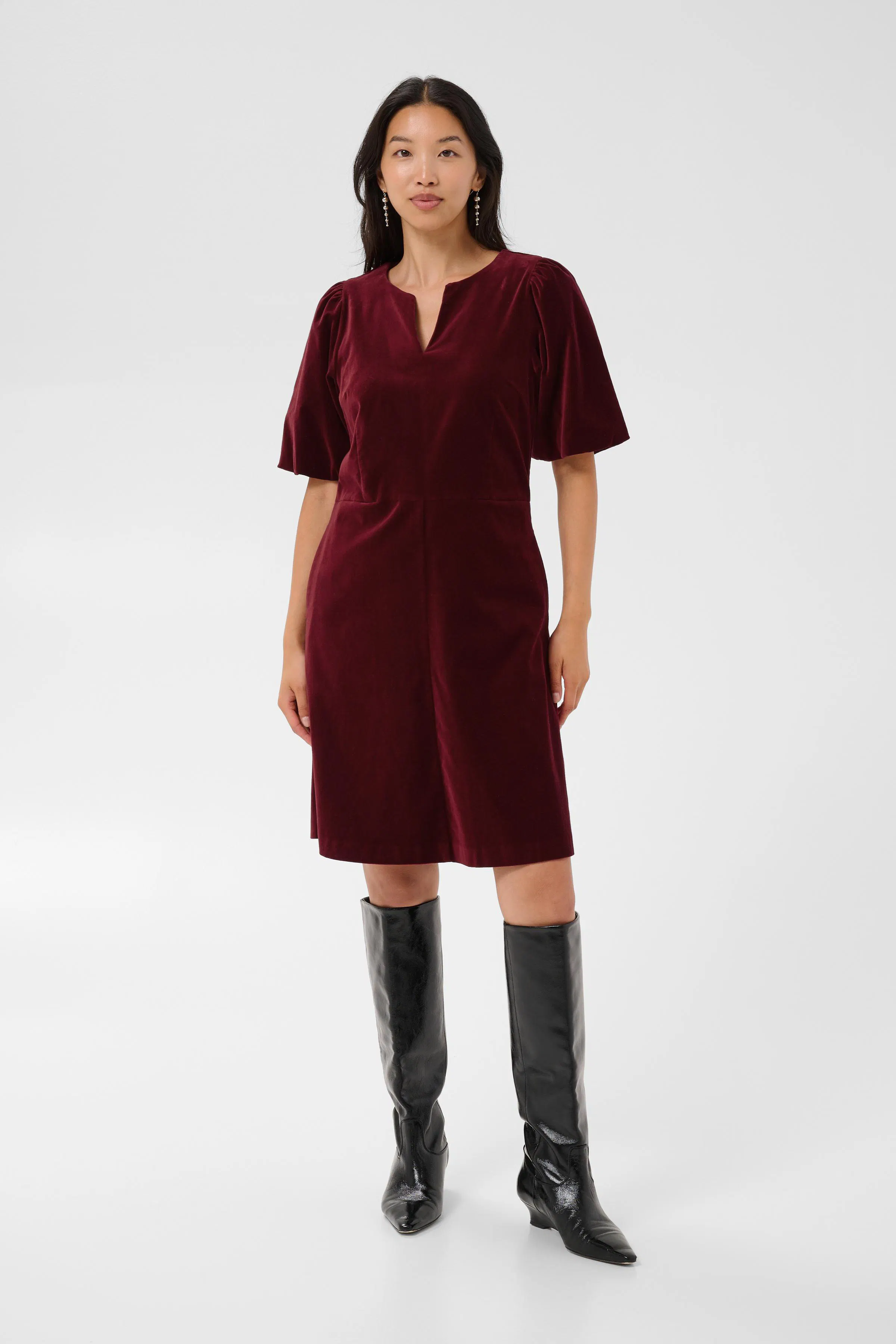 DaivaPW Kjole LOOKBOOK FRONT 30310927-191650