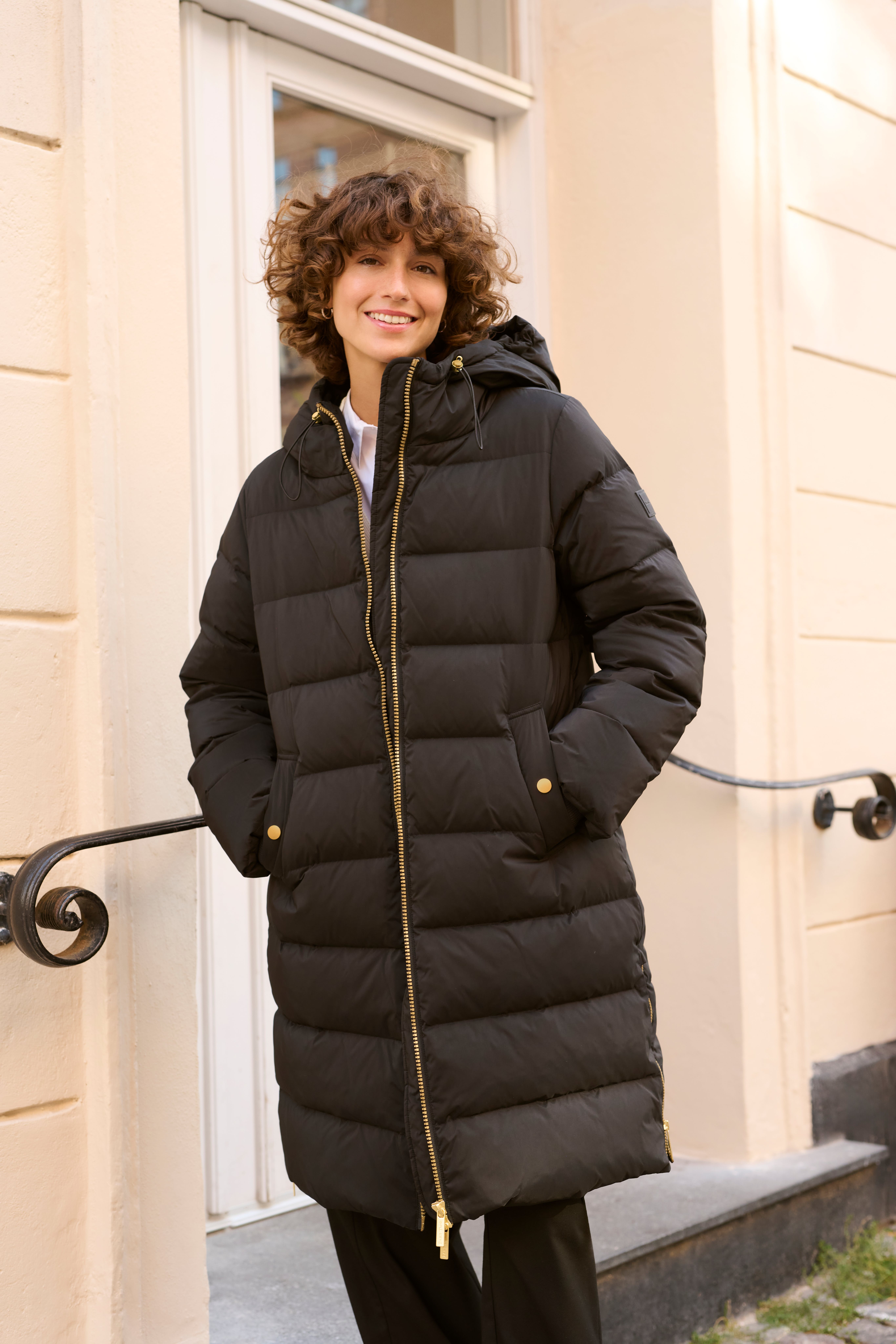 LidysPW Mantel LOCATION NONE 30309307-194008