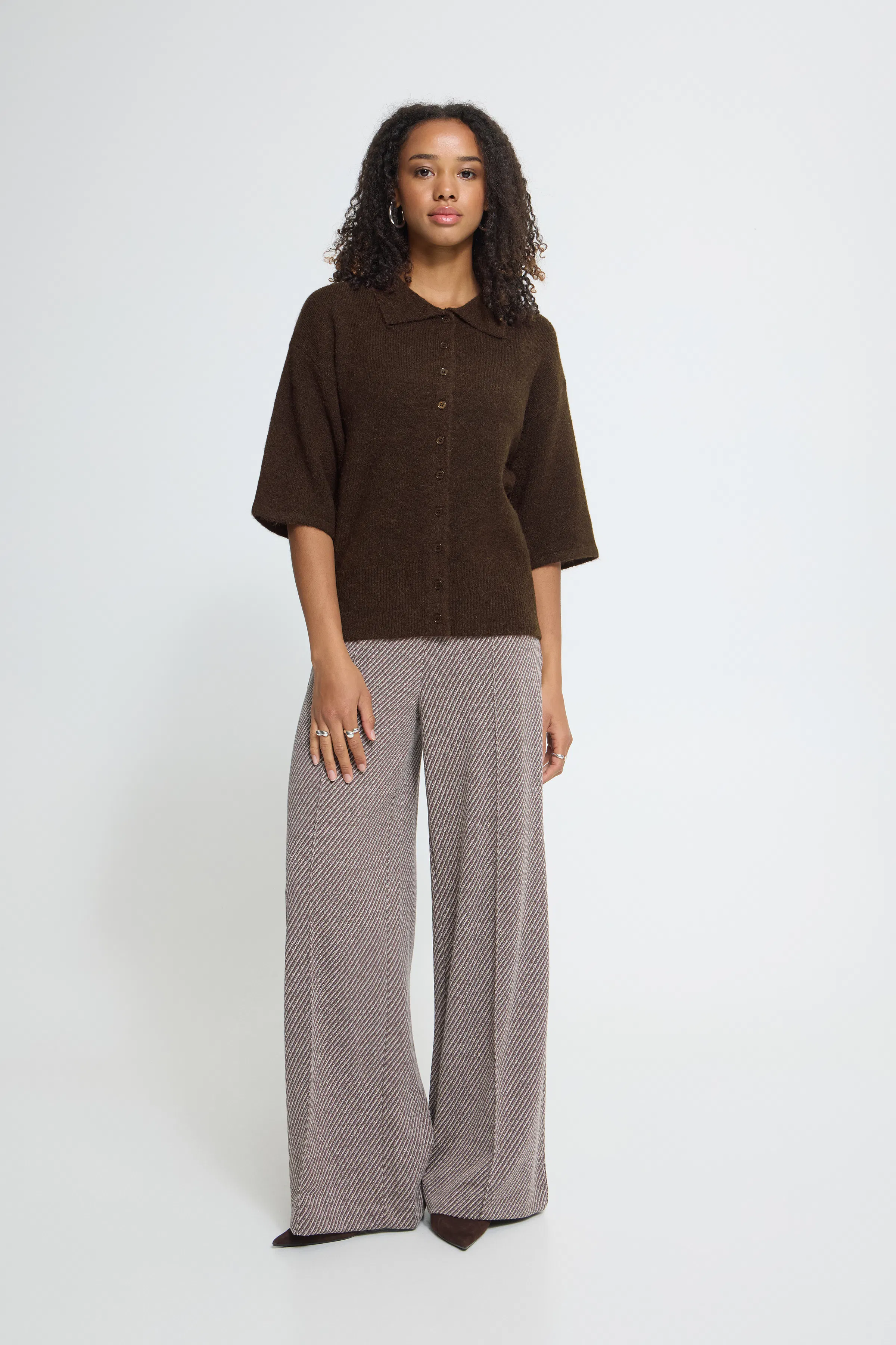 IHKAMARA Pullover LOOKBOOK FRONT 20126225-191419