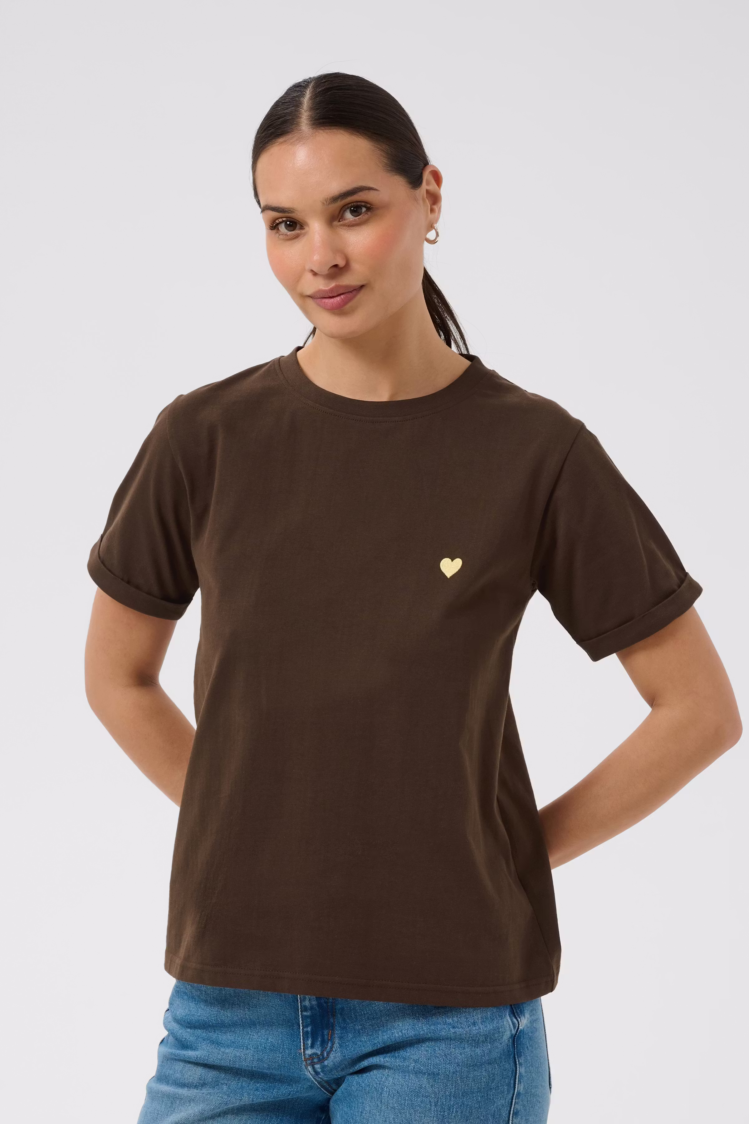 KAheart T-shirt LOOKBOOK FRONT 10510386-109562